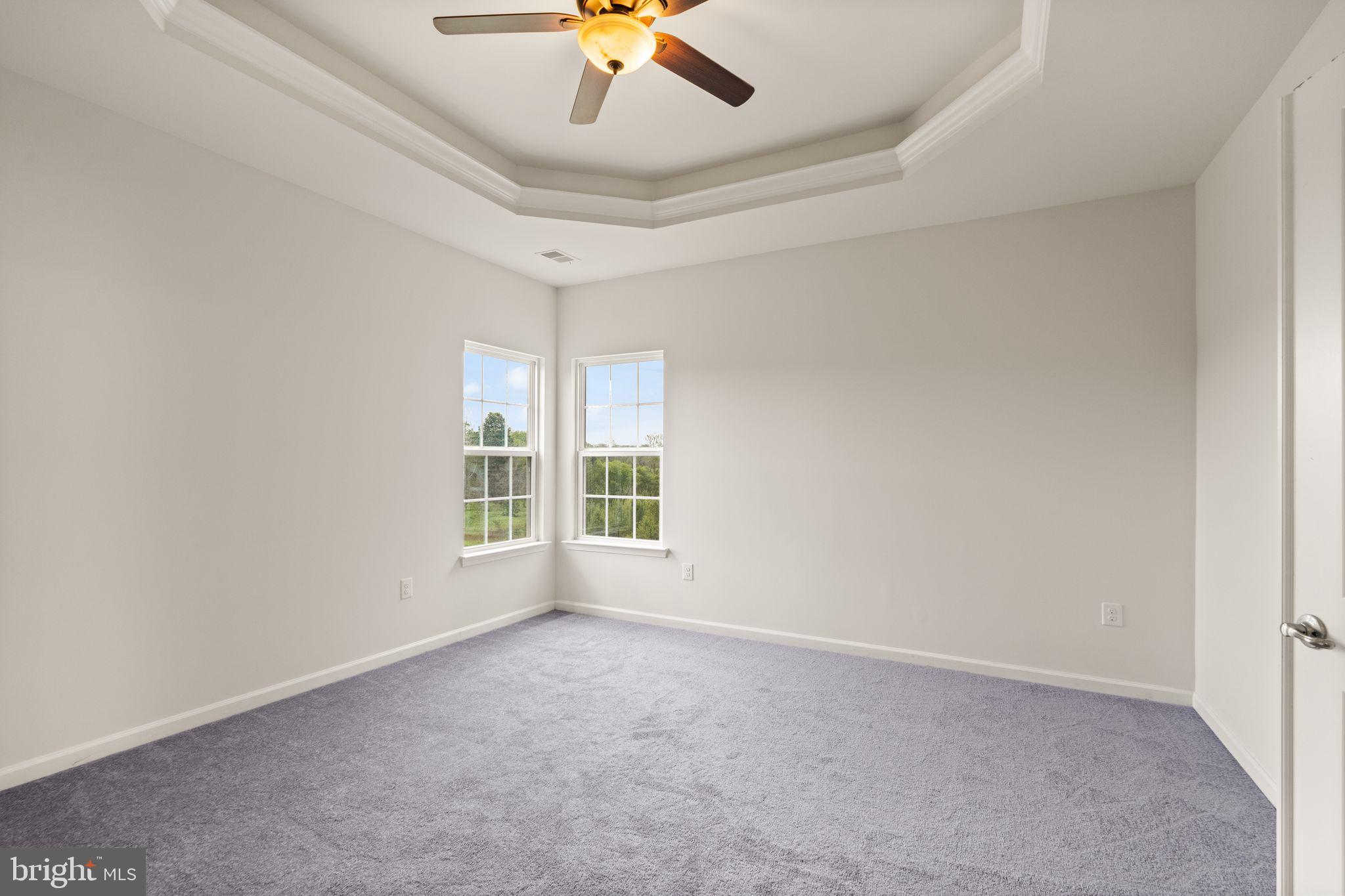 9045 Randolph Cir