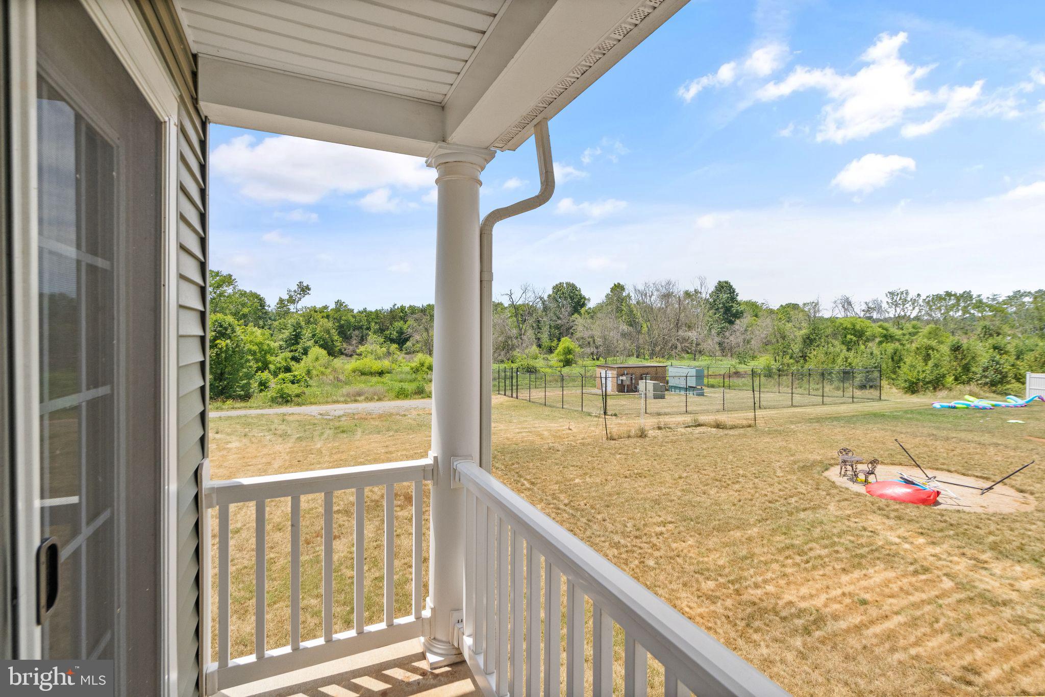 9045 Randolph Cir