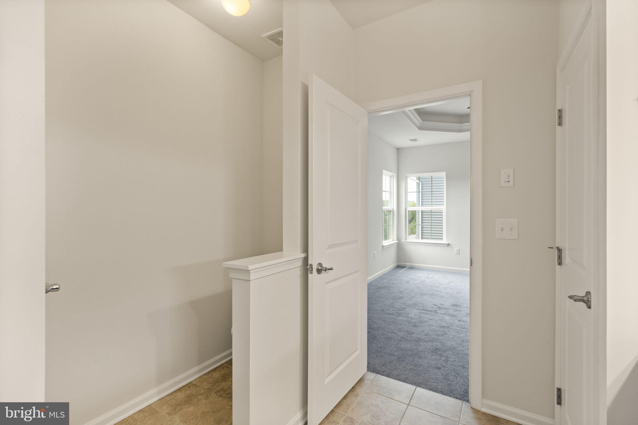 9045 Randolph Cir