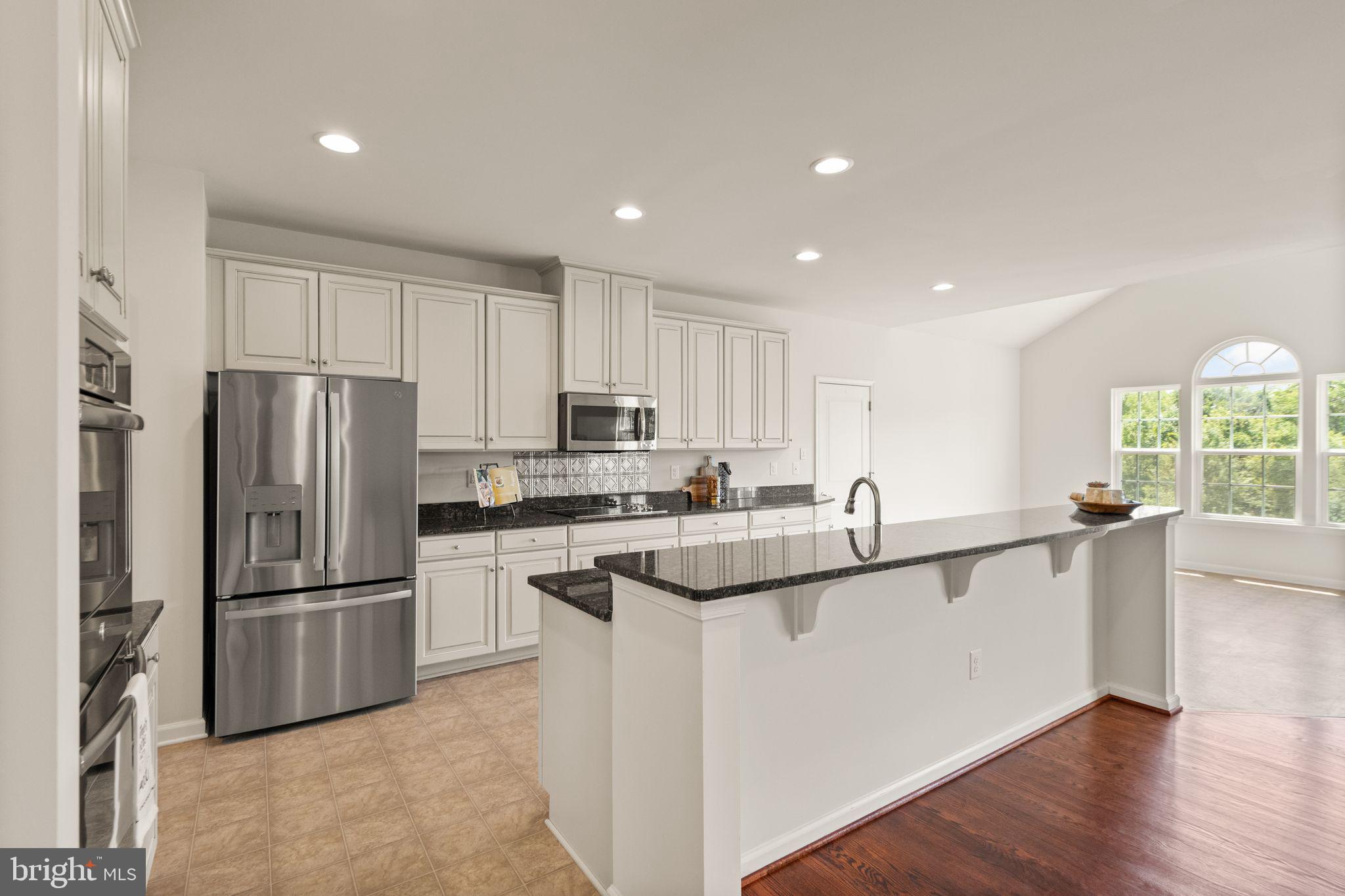 9045 Randolph Cir