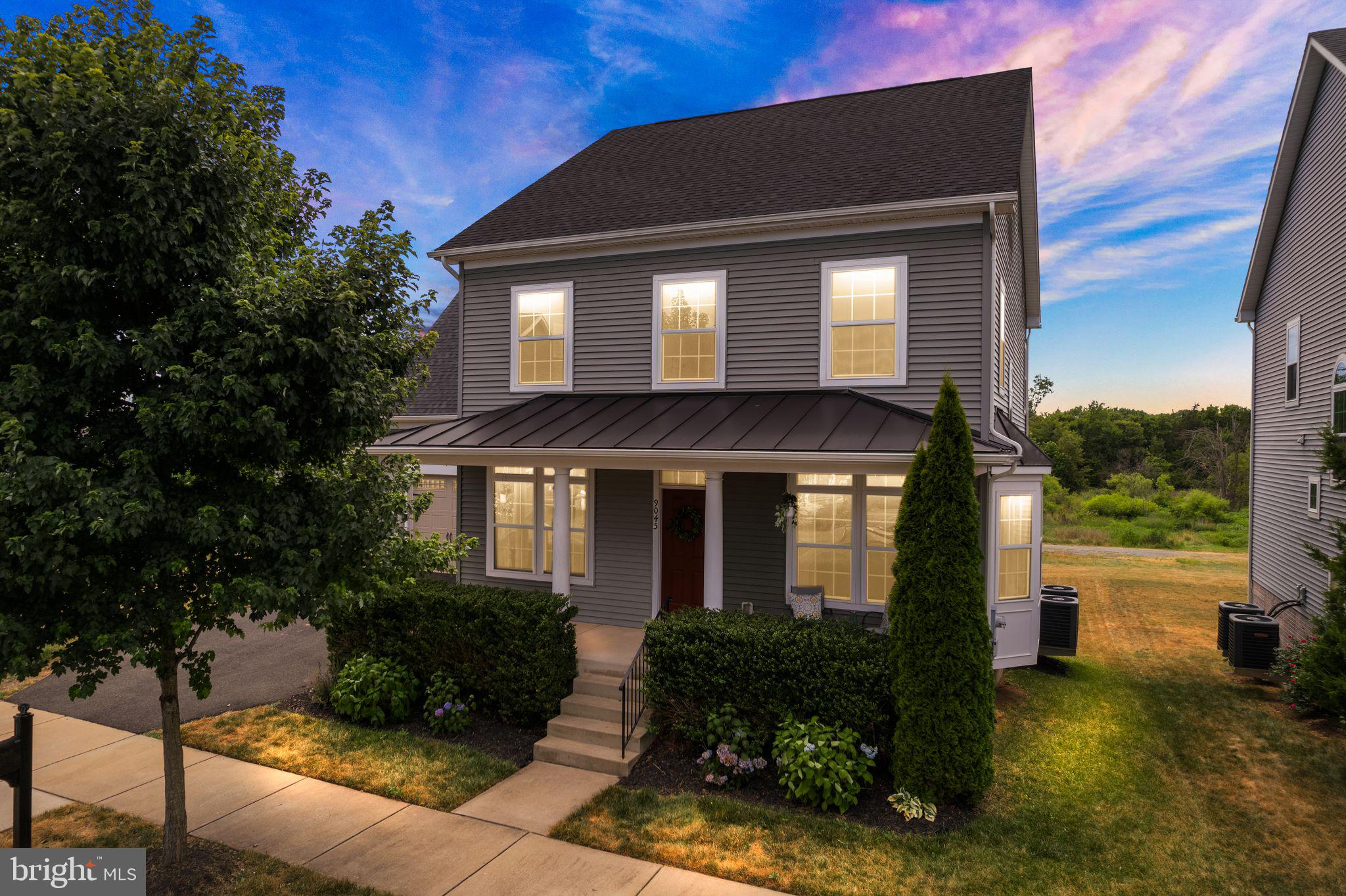 9045 Randolph Cir