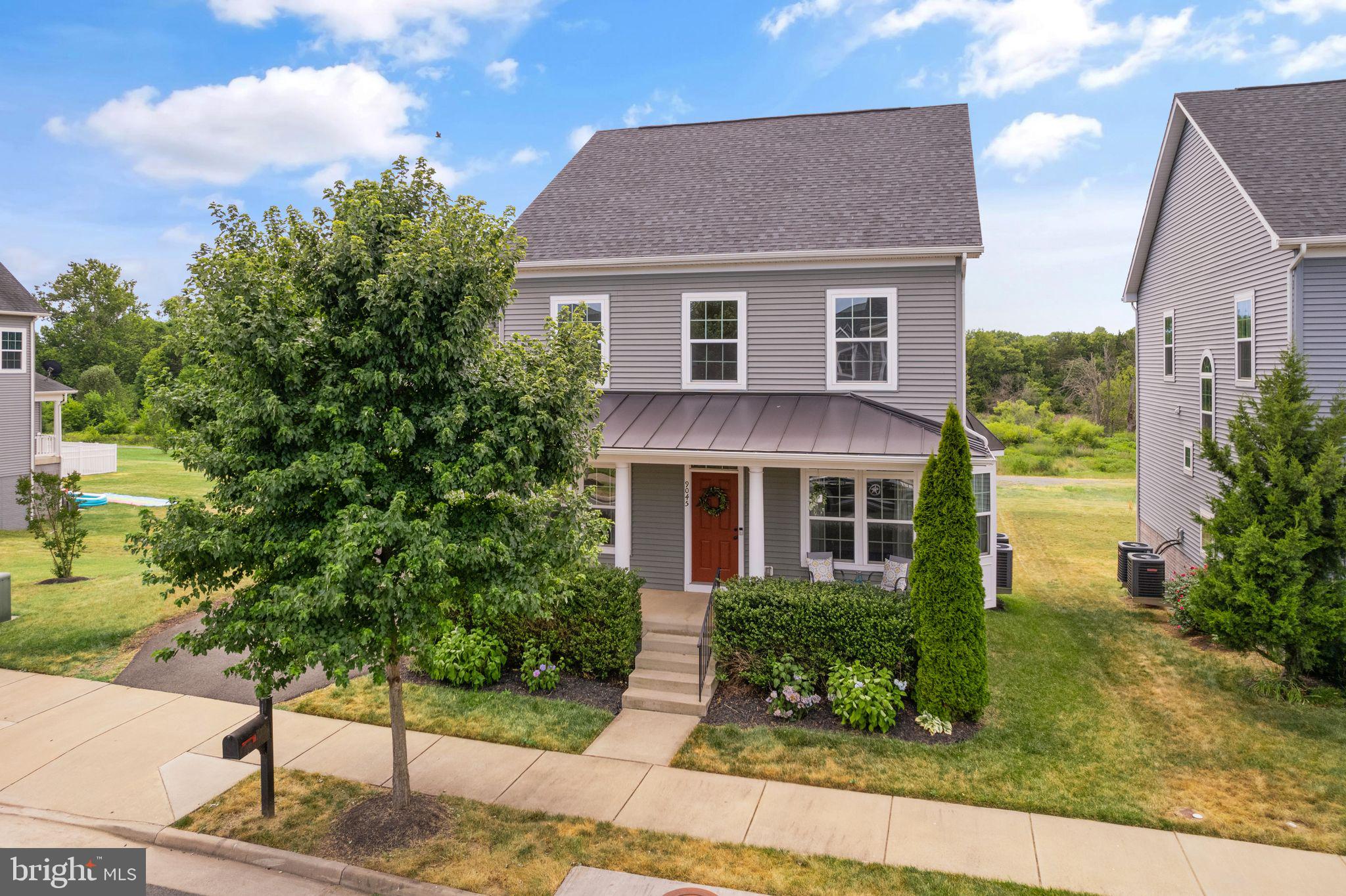 9045 Randolph Cir