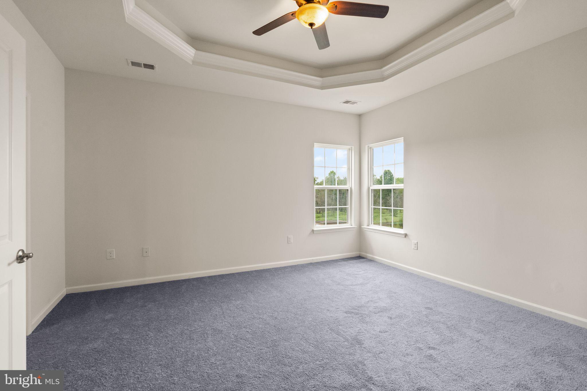 9045 Randolph Cir