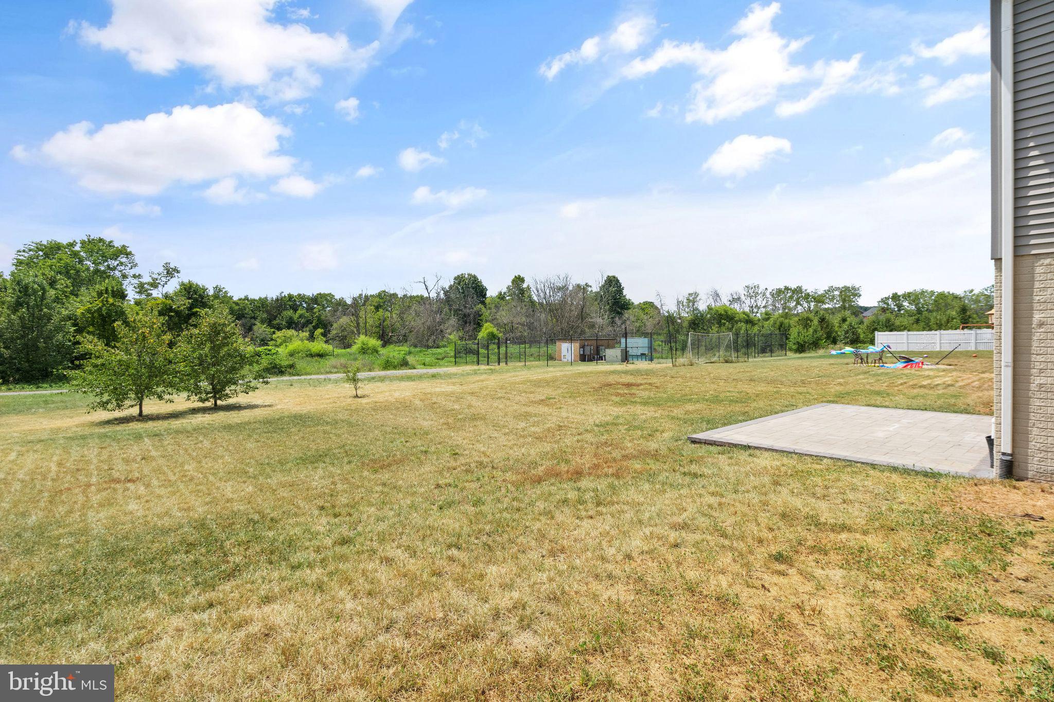 9045 Randolph Cir
