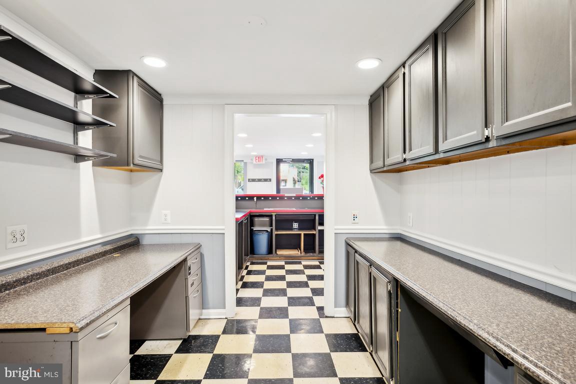 283 BROADVIEW AVENUE