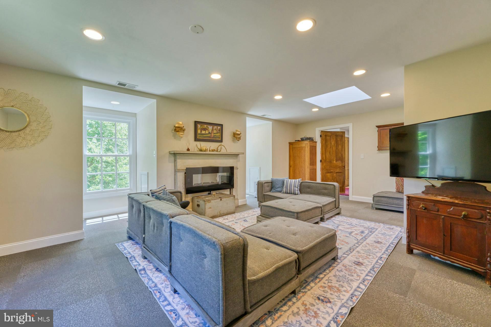 6659 BLACKWELL ROAD
