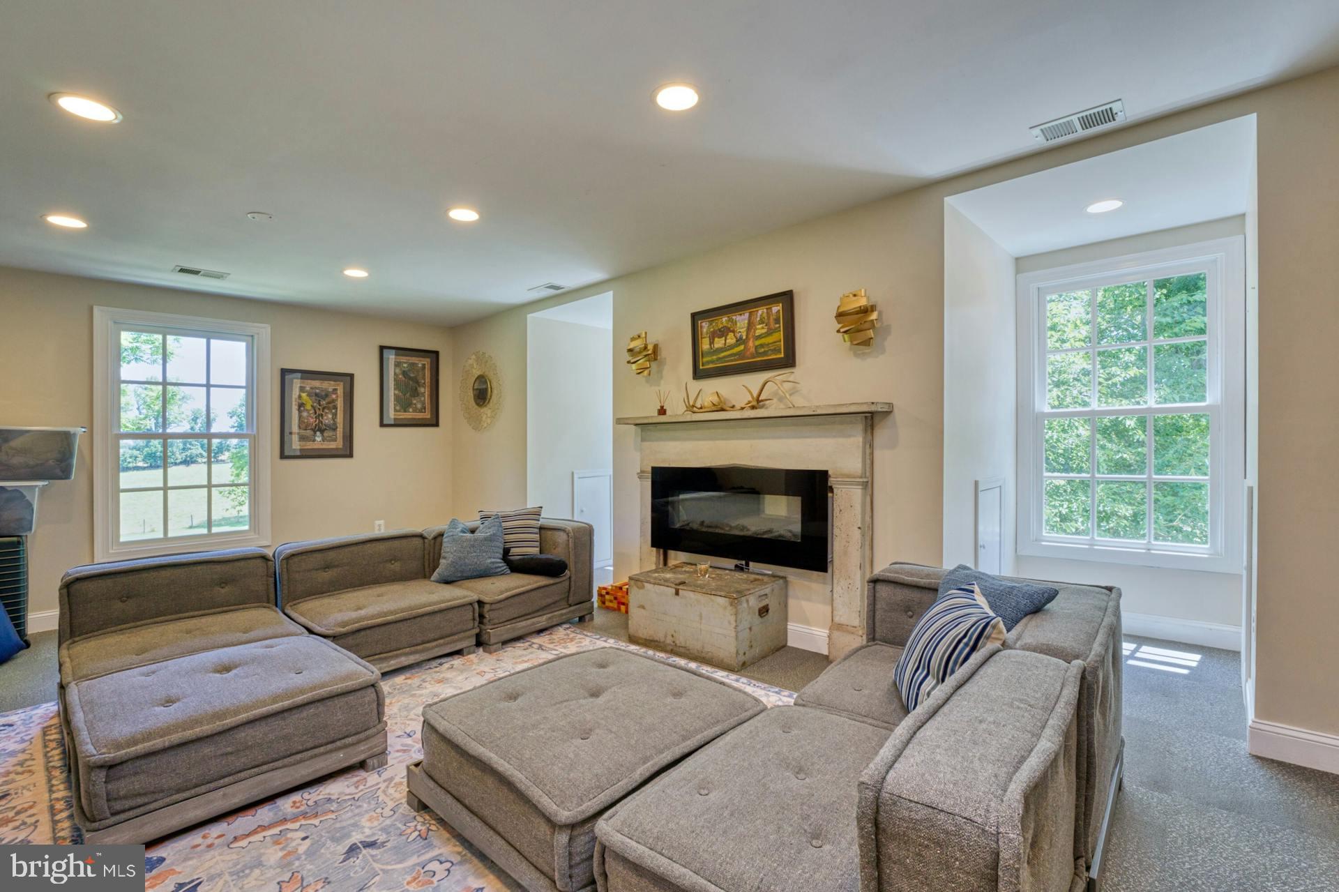 6659 BLACKWELL ROAD