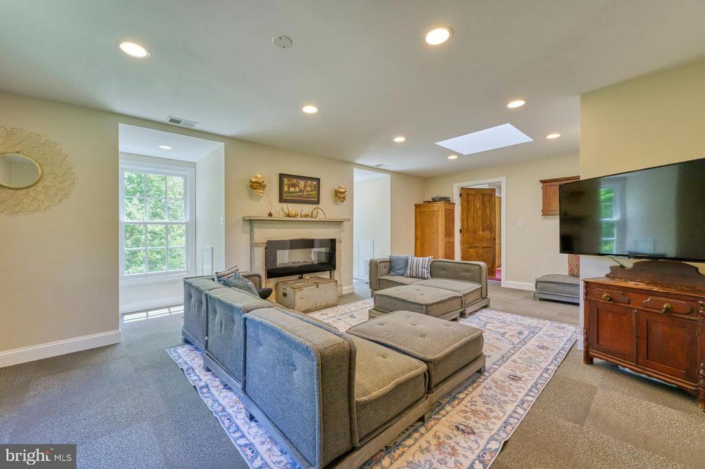 6659 BLACKWELL ROAD