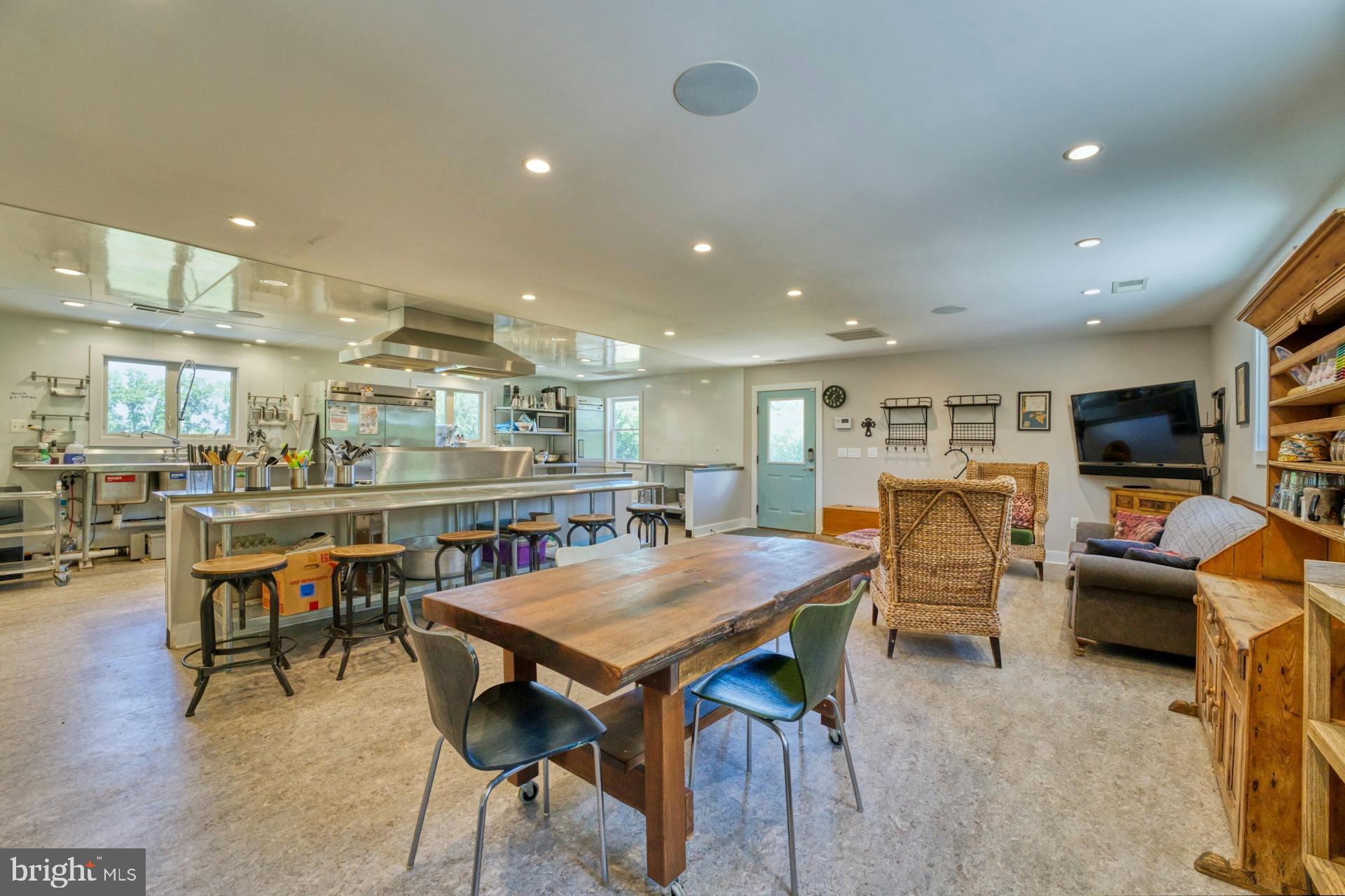 6659 BLACKWELL ROAD