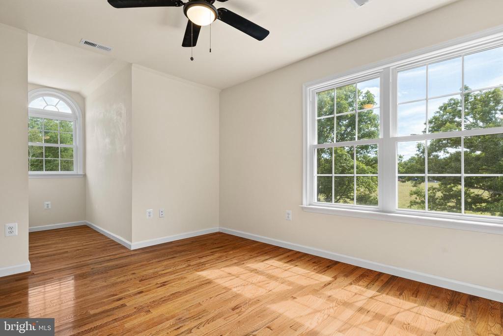 2372 CARRIAGE FORD ROAD