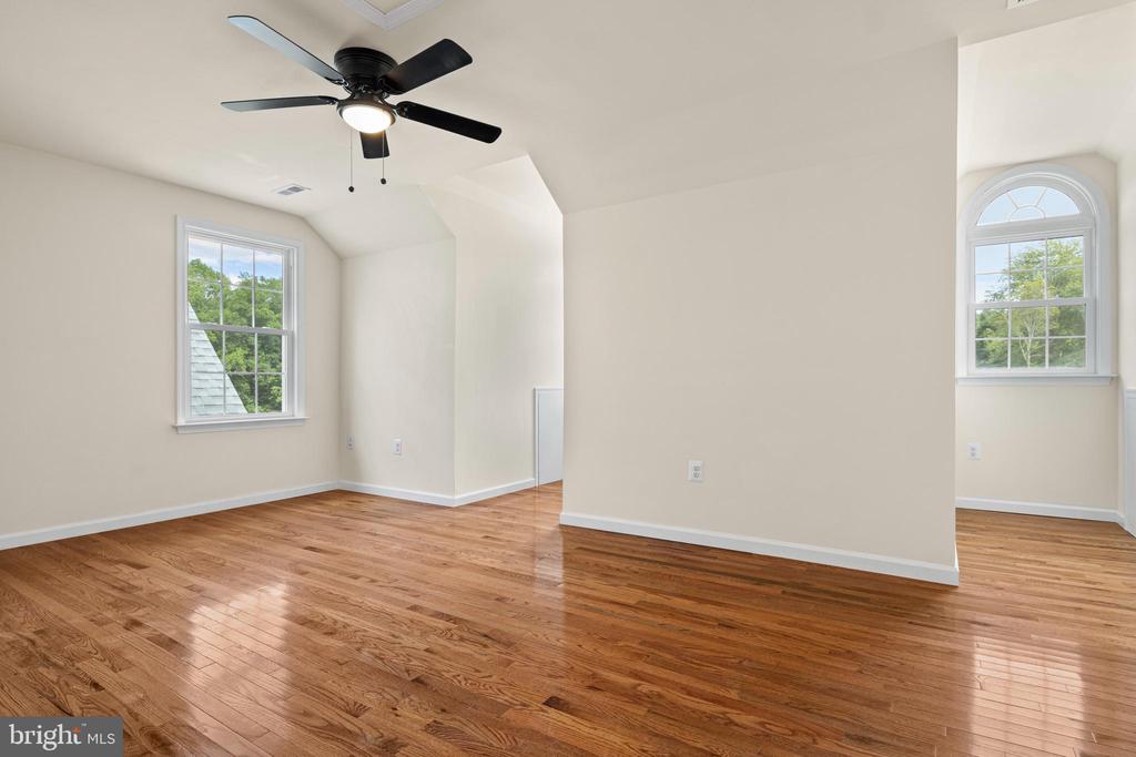 2372 CARRIAGE FORD ROAD