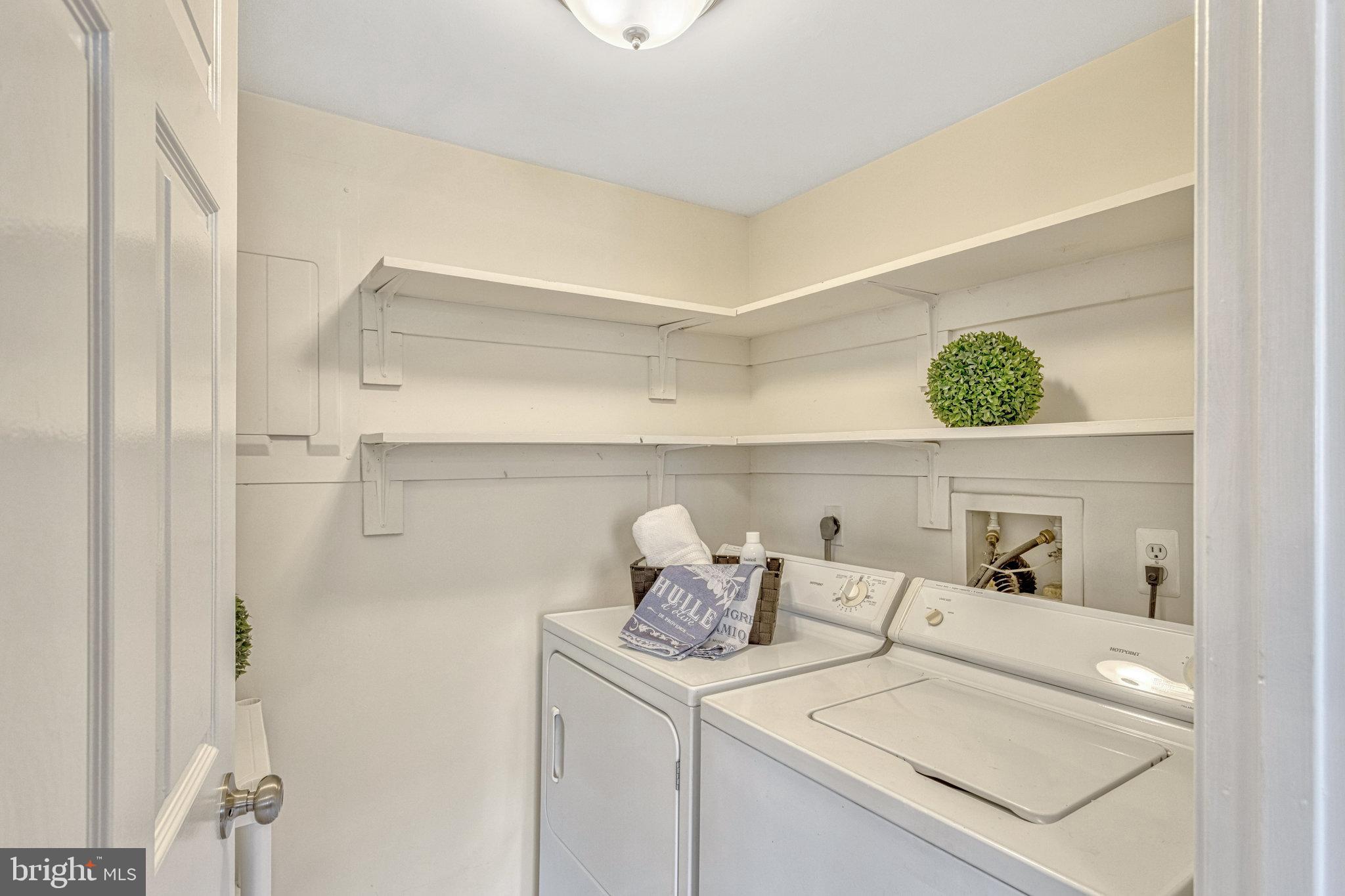 446 DENNING COURT