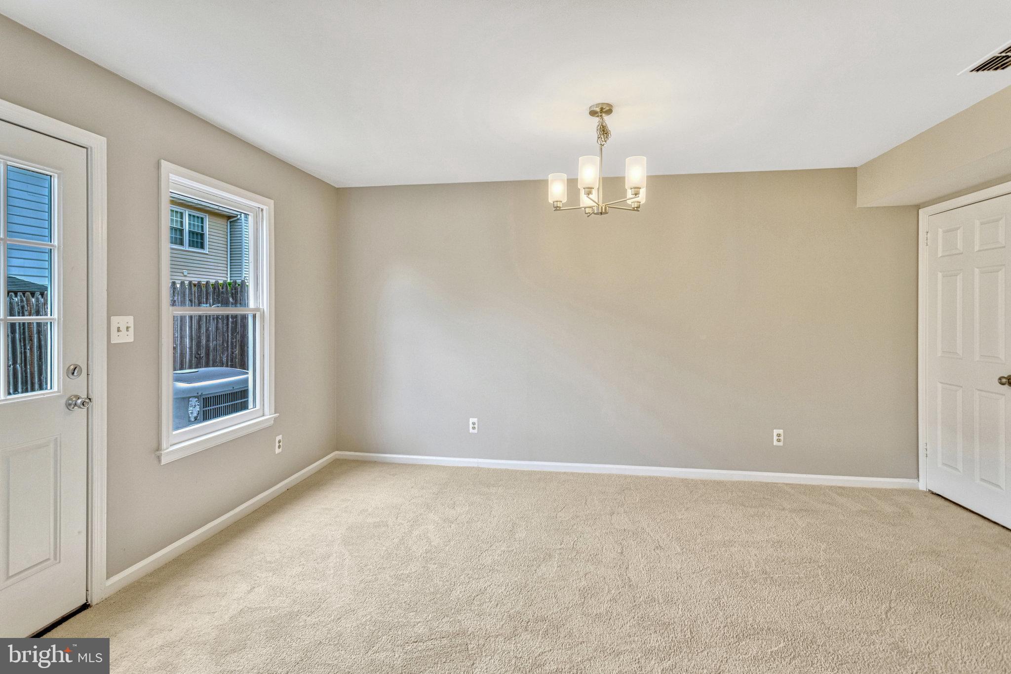 446 DENNING COURT