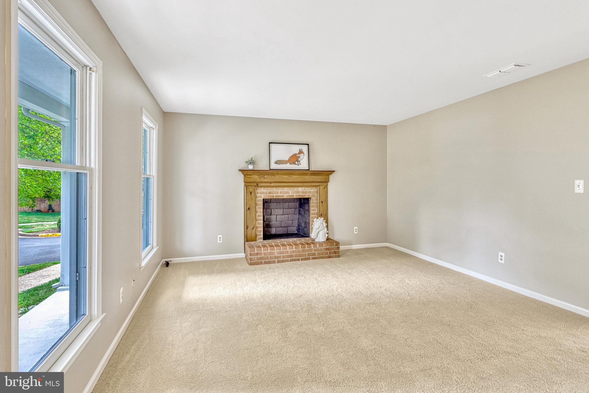 446 DENNING COURT
