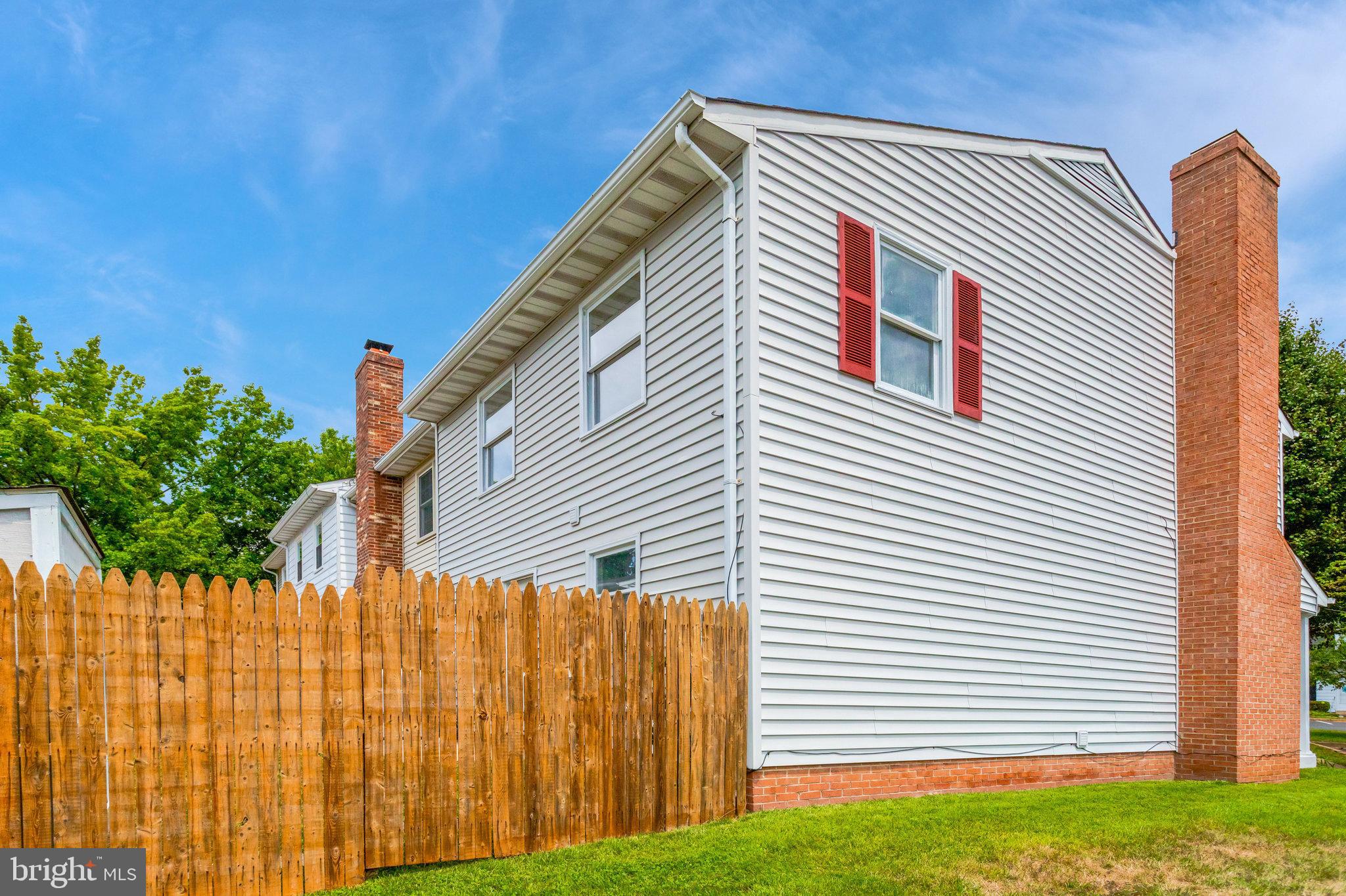 446 DENNING COURT