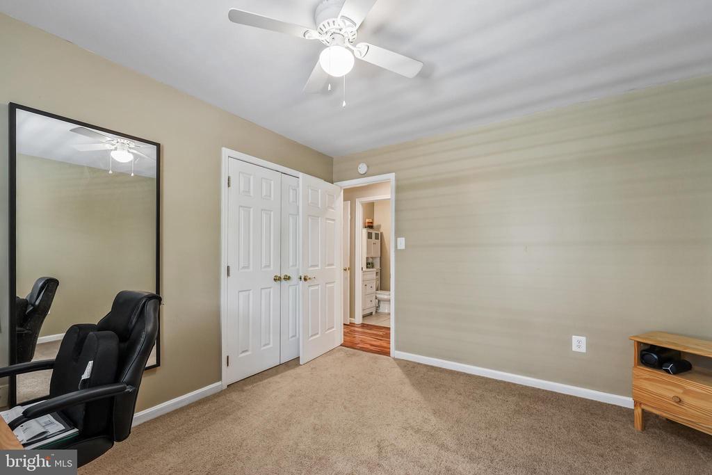 12198 CLIFTON LANE