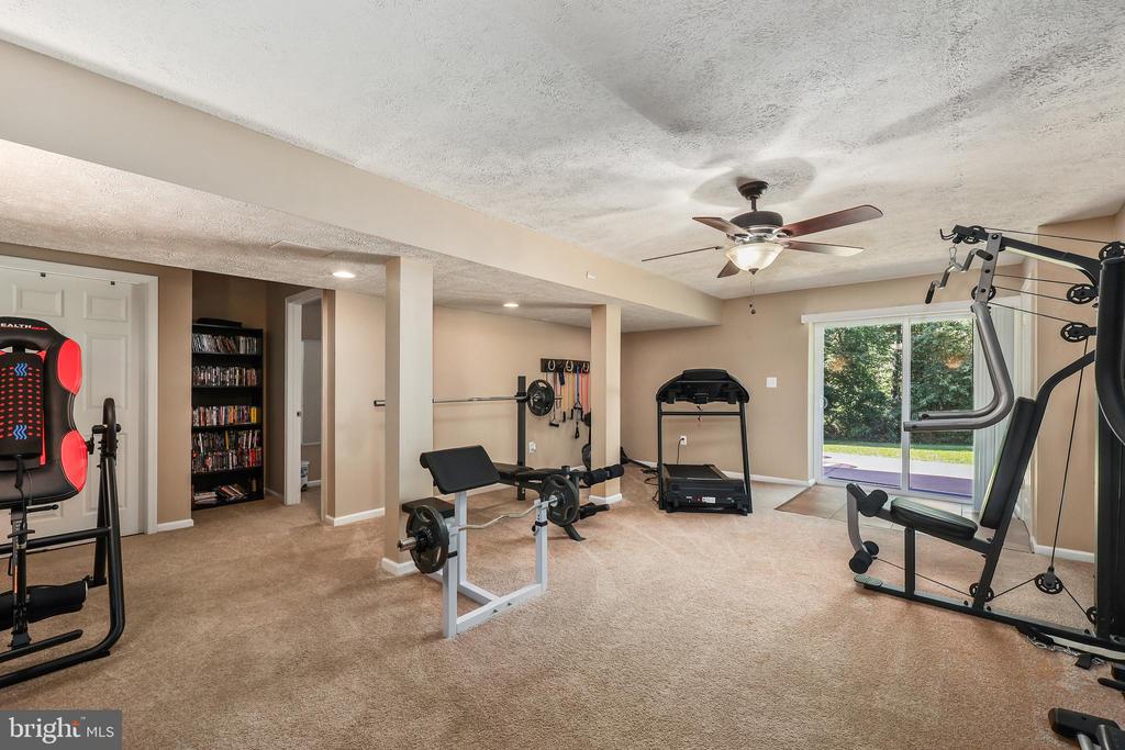 12198 CLIFTON LANE