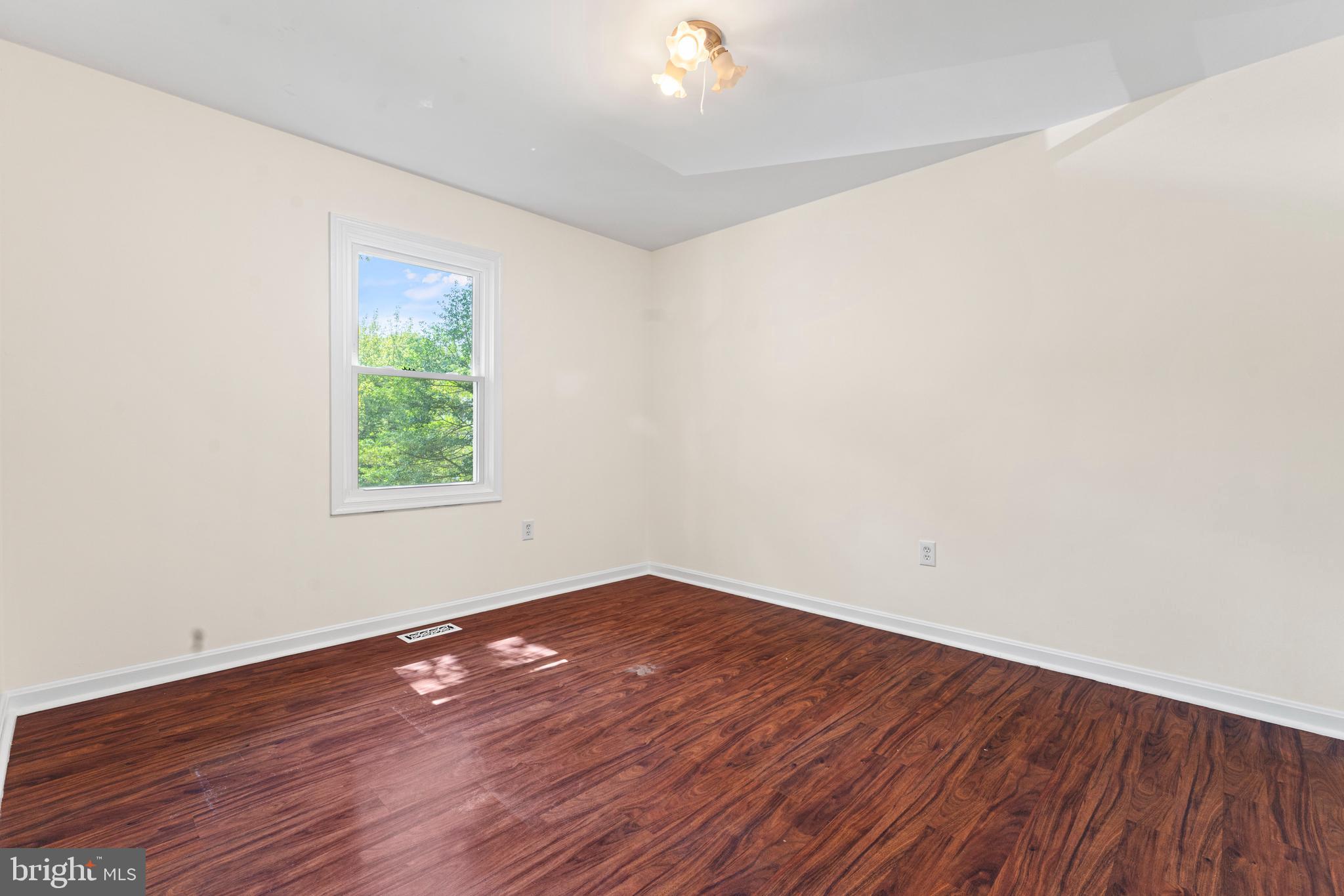21 FISHBACK COURT