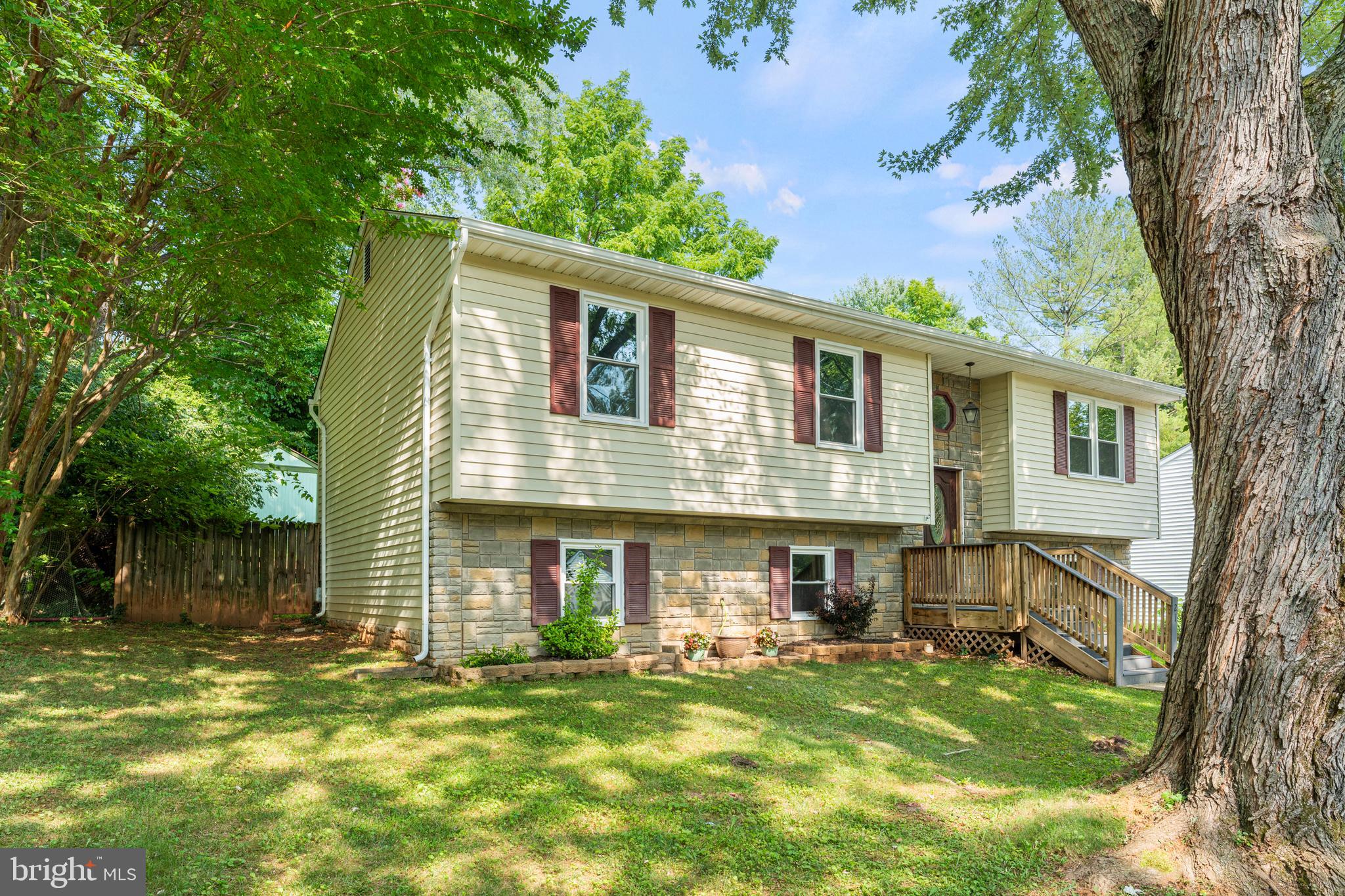 21 FISHBACK COURT