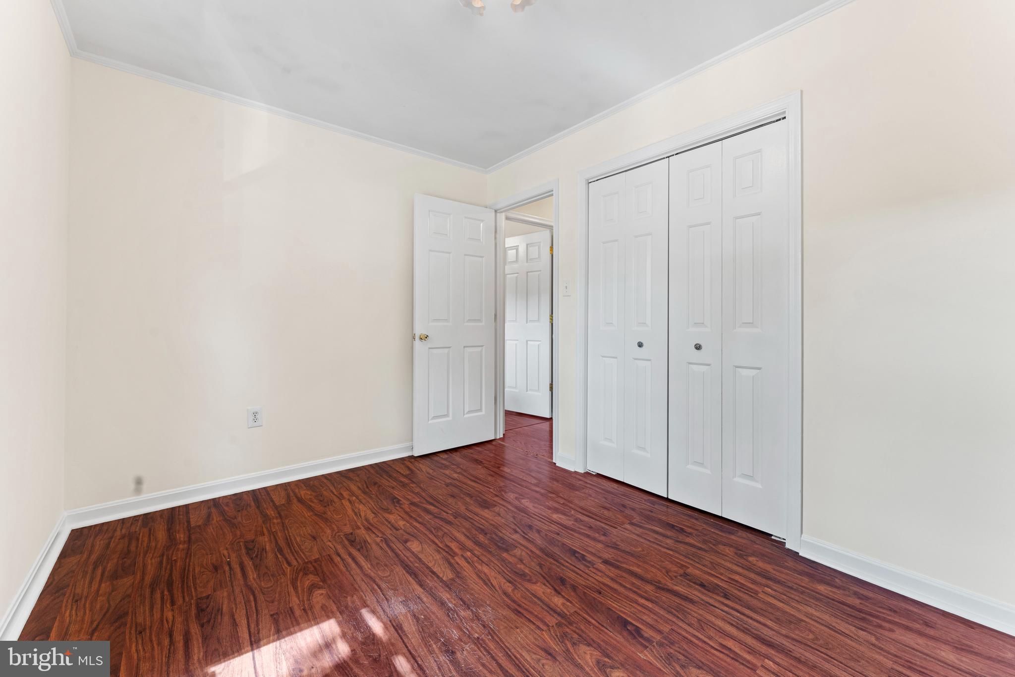 21 FISHBACK COURT