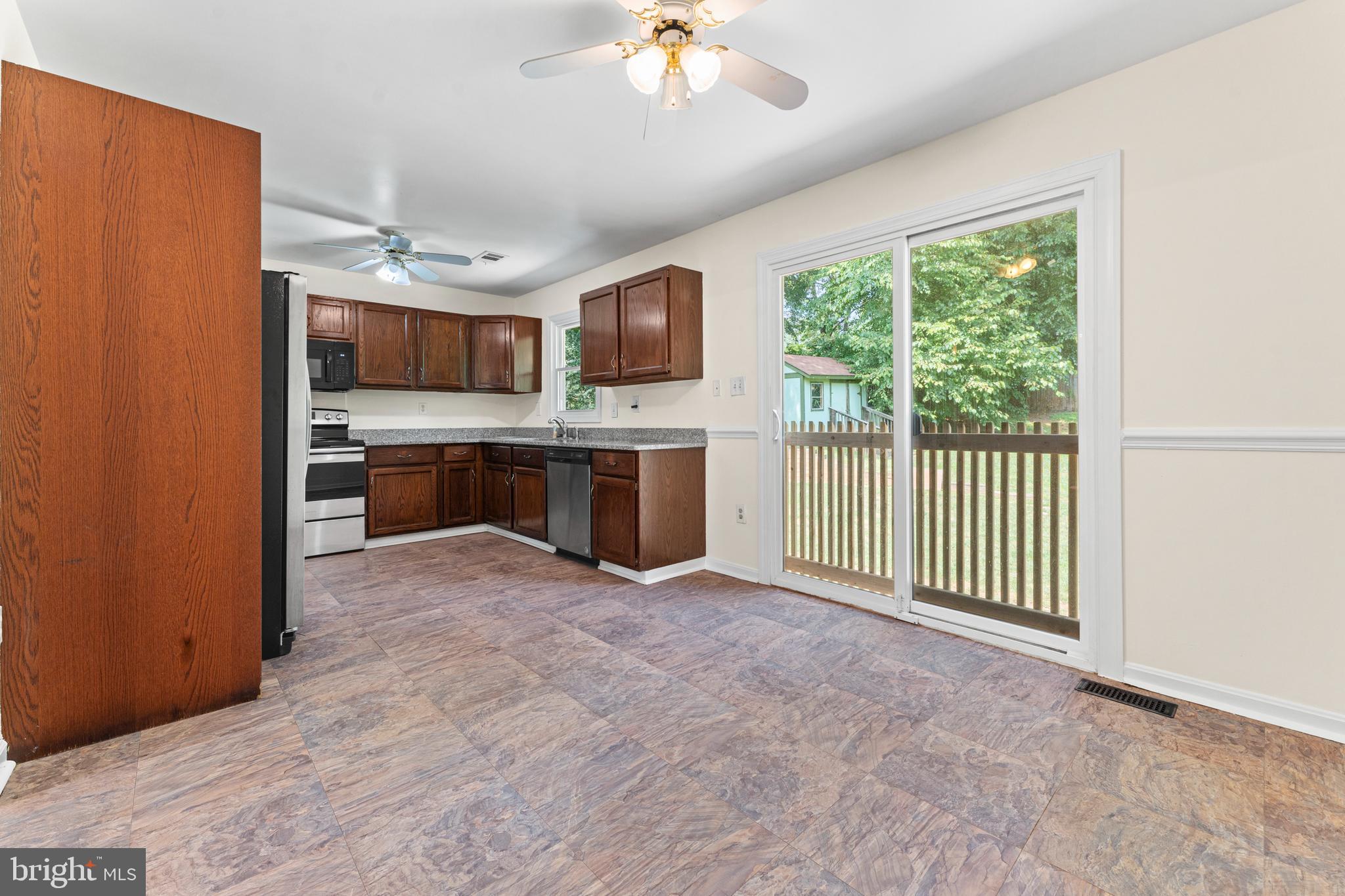 21 FISHBACK COURT