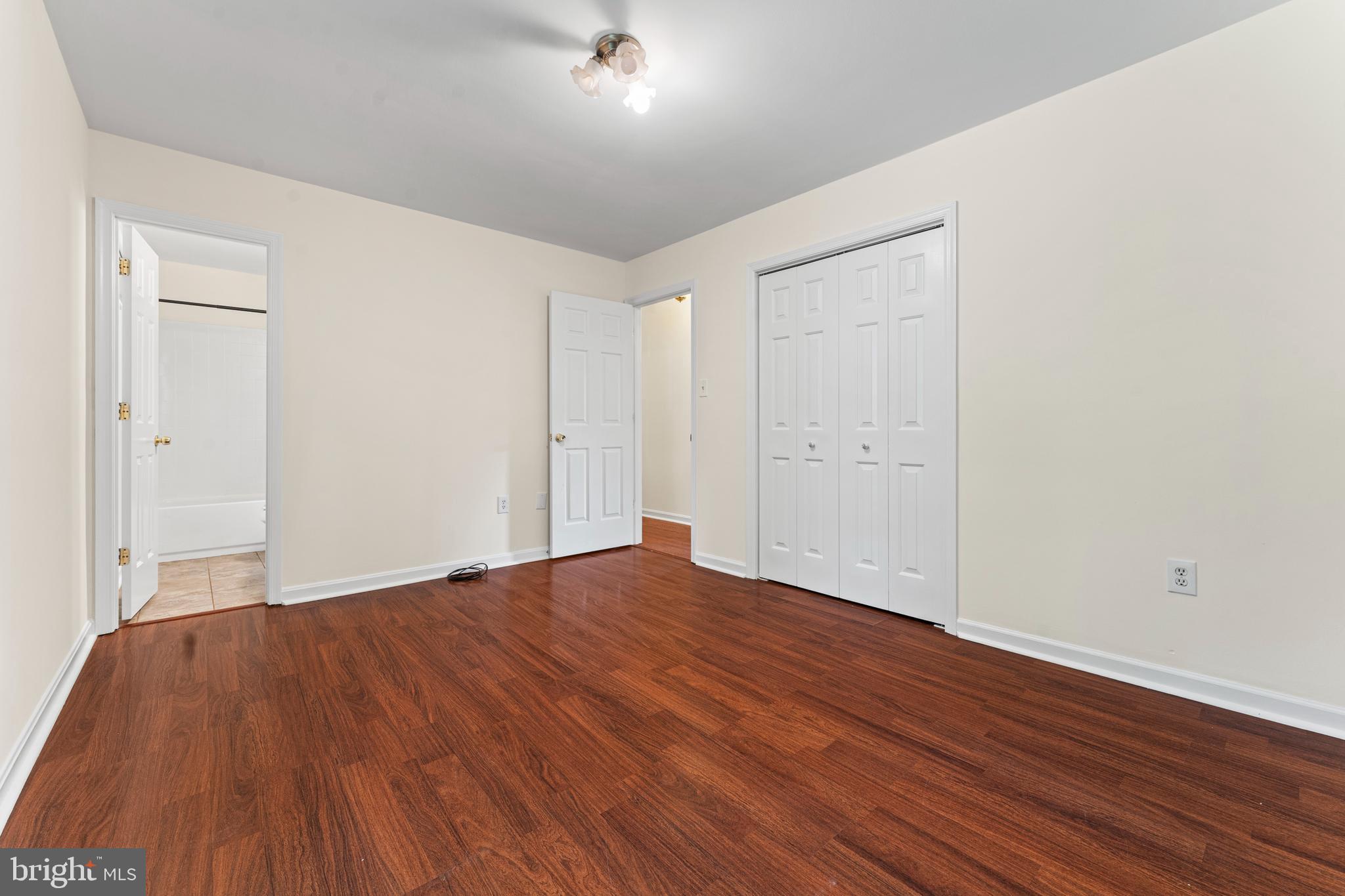 21 FISHBACK COURT