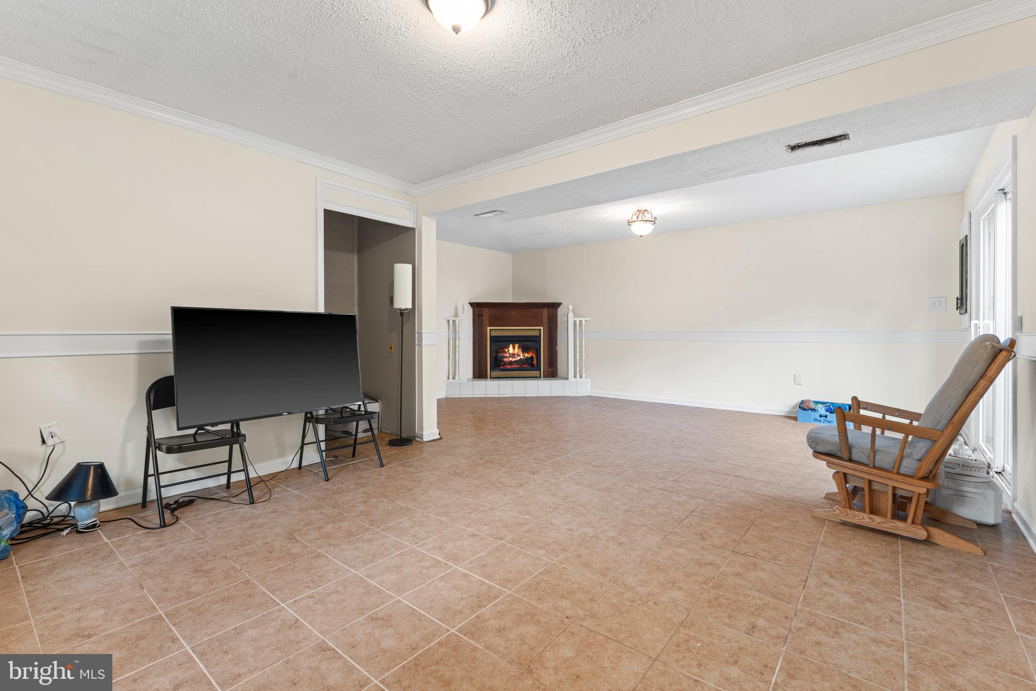 21 FISHBACK COURT