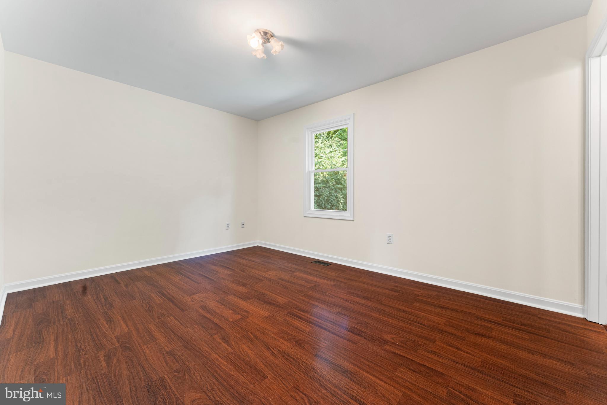 21 FISHBACK COURT