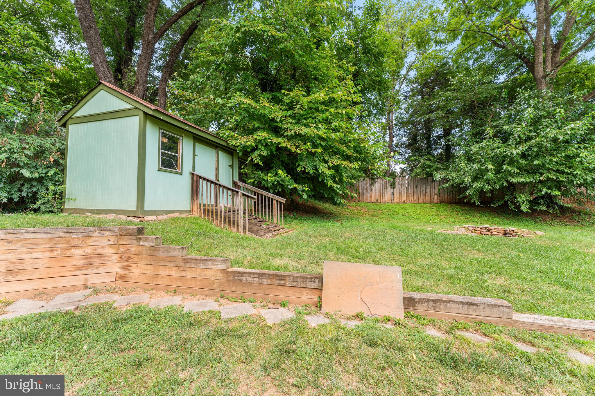 21 FISHBACK COURT