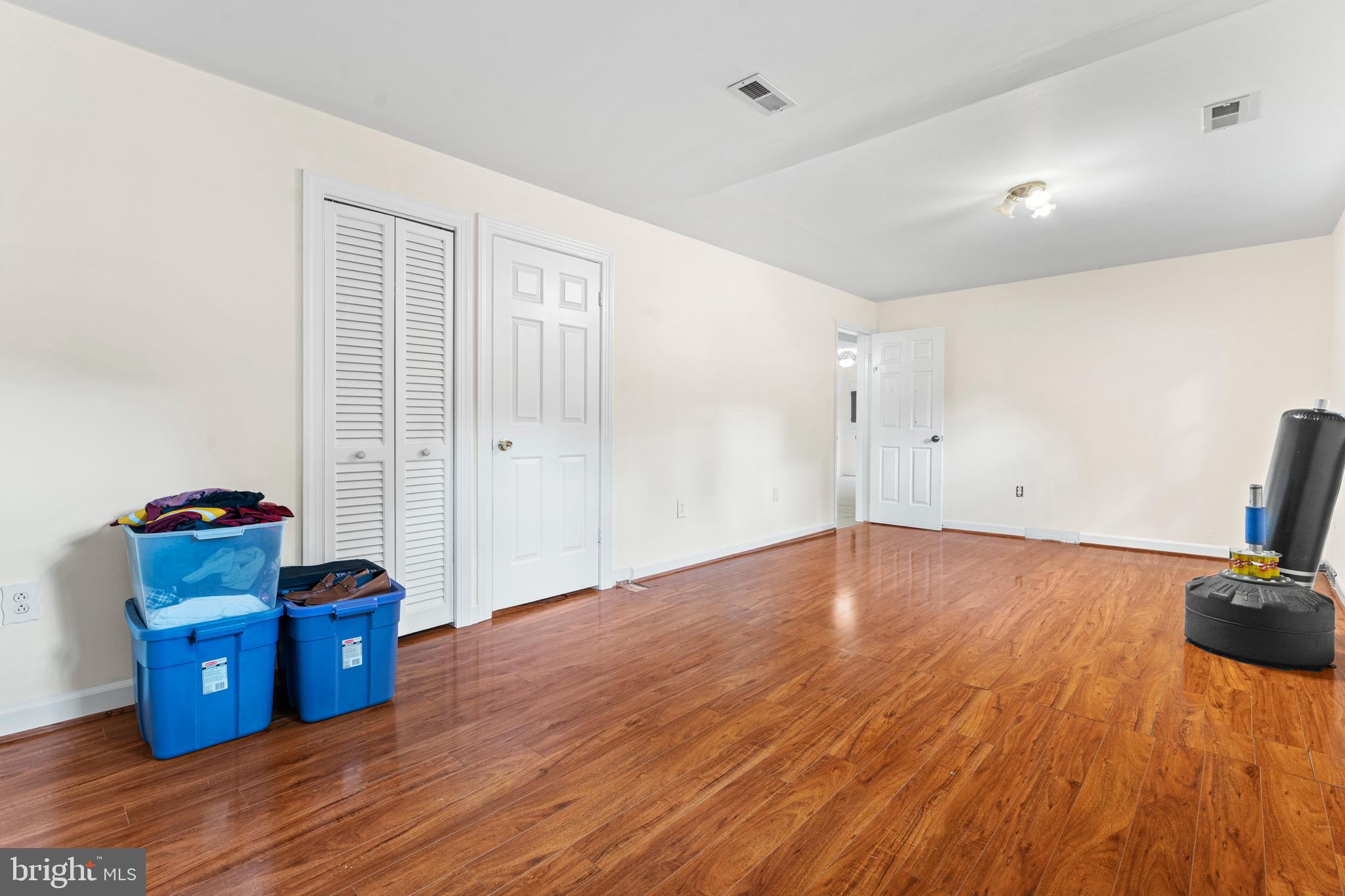 21 FISHBACK COURT