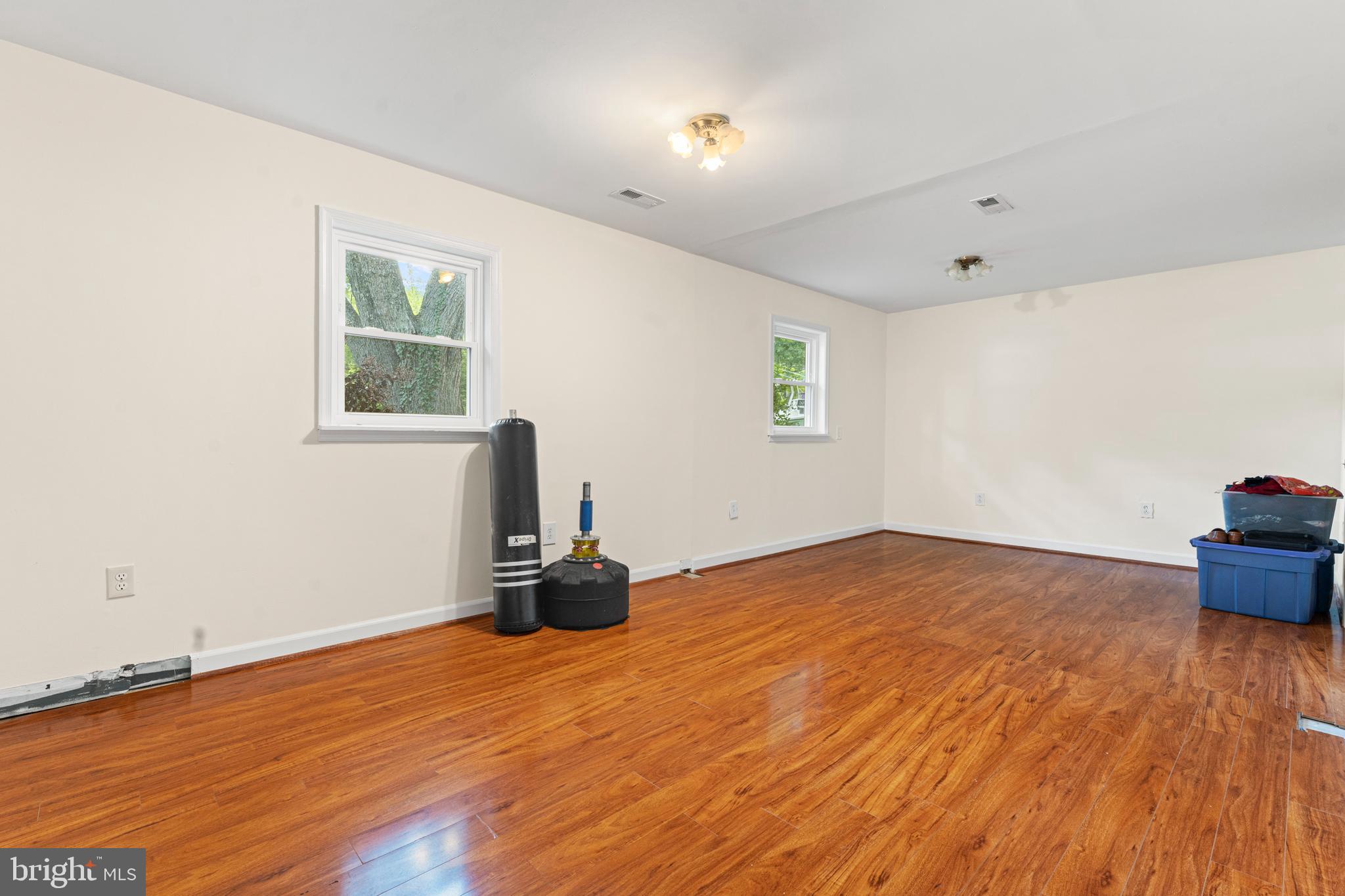 21 FISHBACK COURT