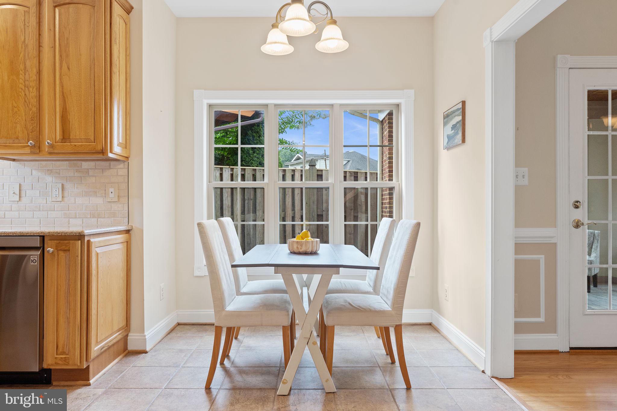 238 CARRIAGE CHASE CIRCLE