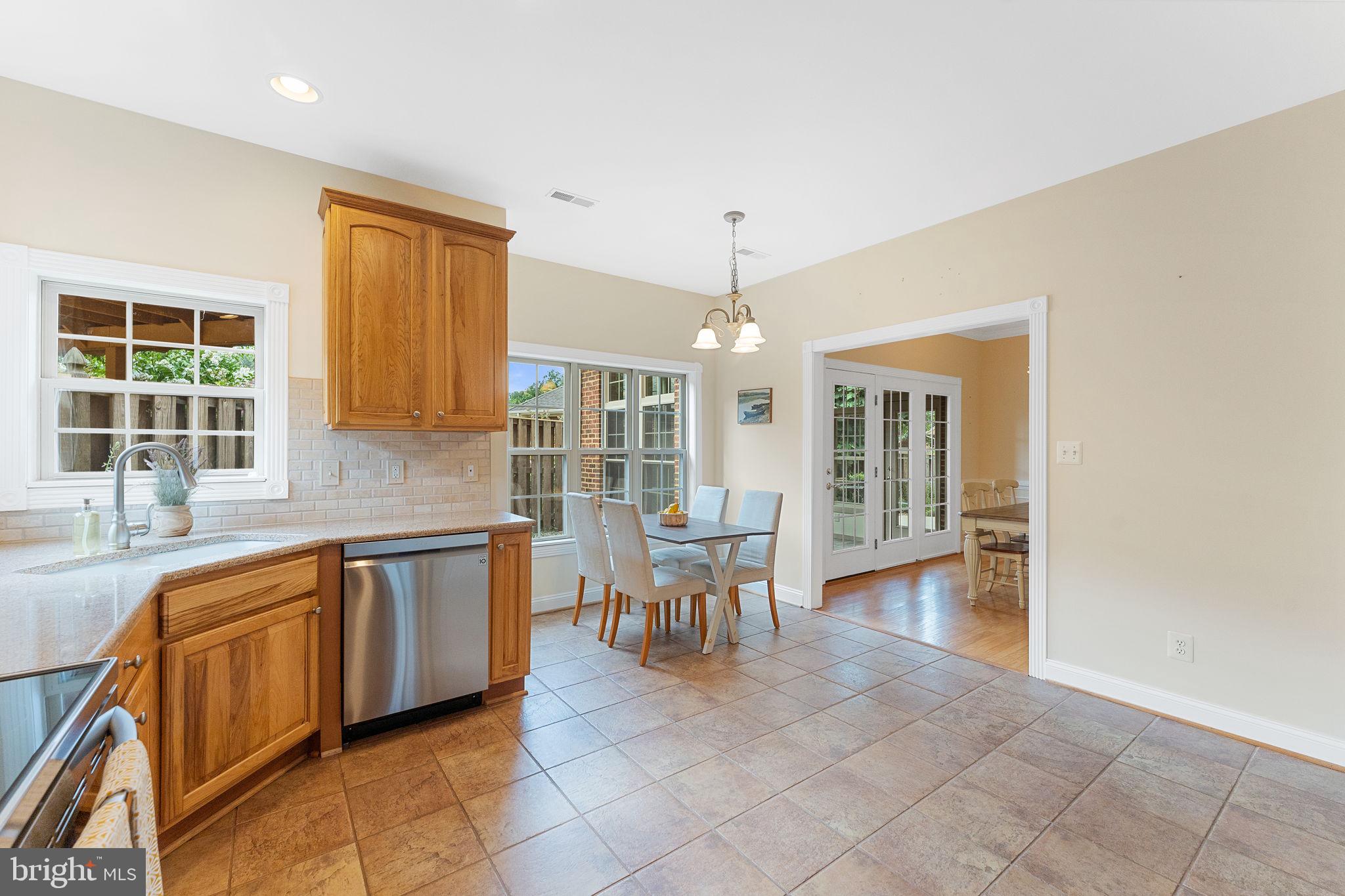 238 CARRIAGE CHASE CIRCLE