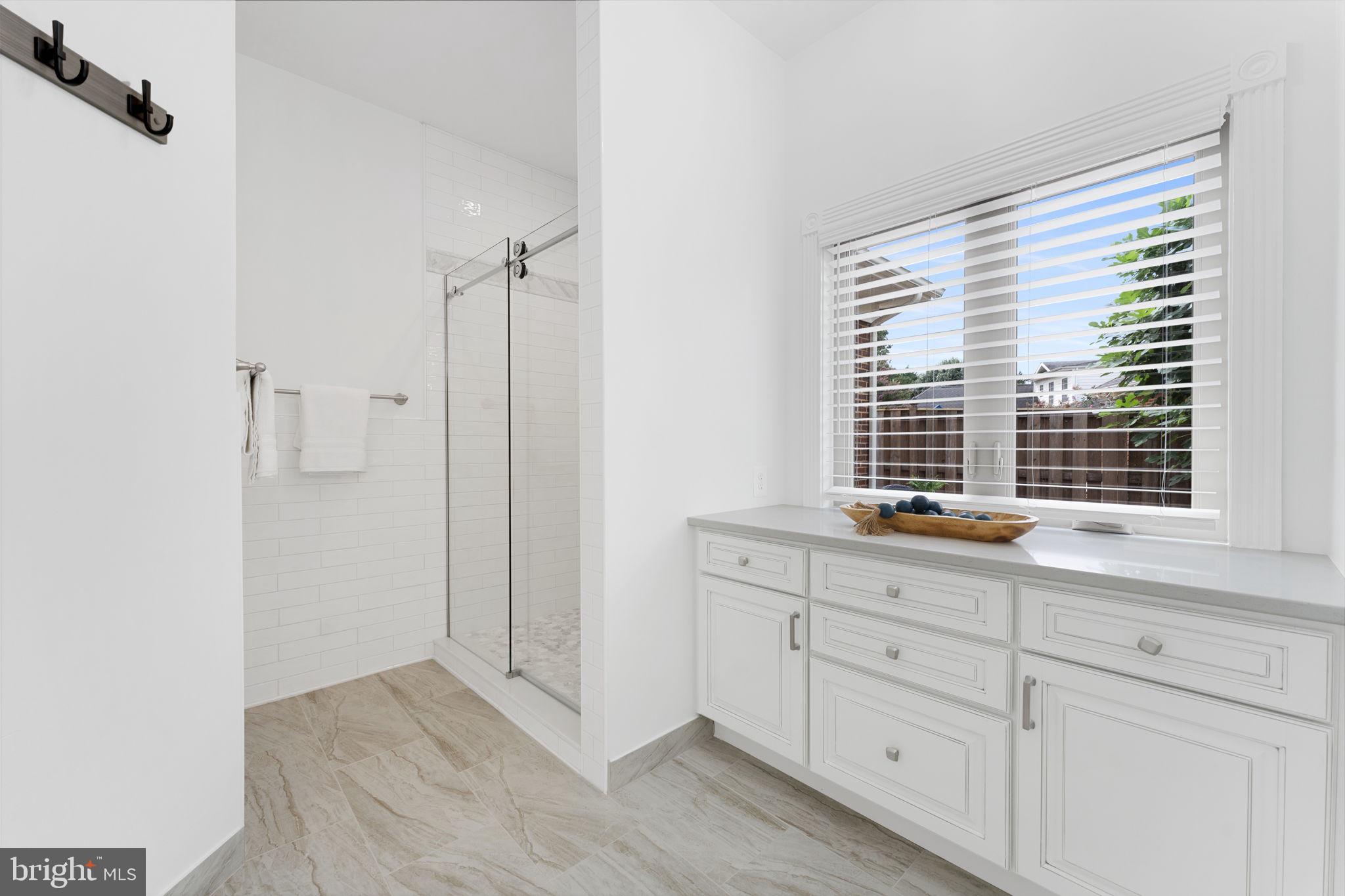 238 CARRIAGE CHASE CIRCLE