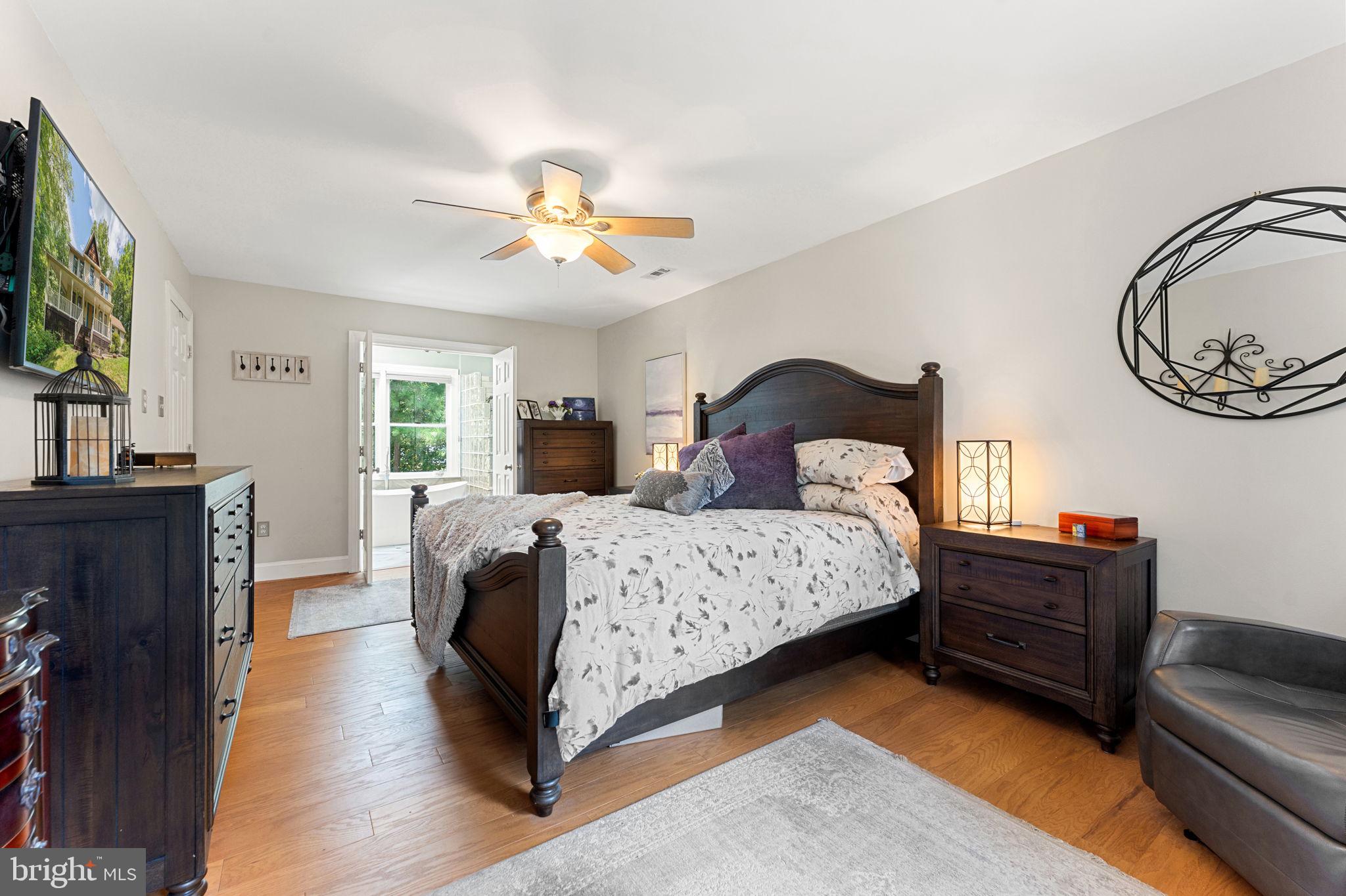 5344 FORREST COURT