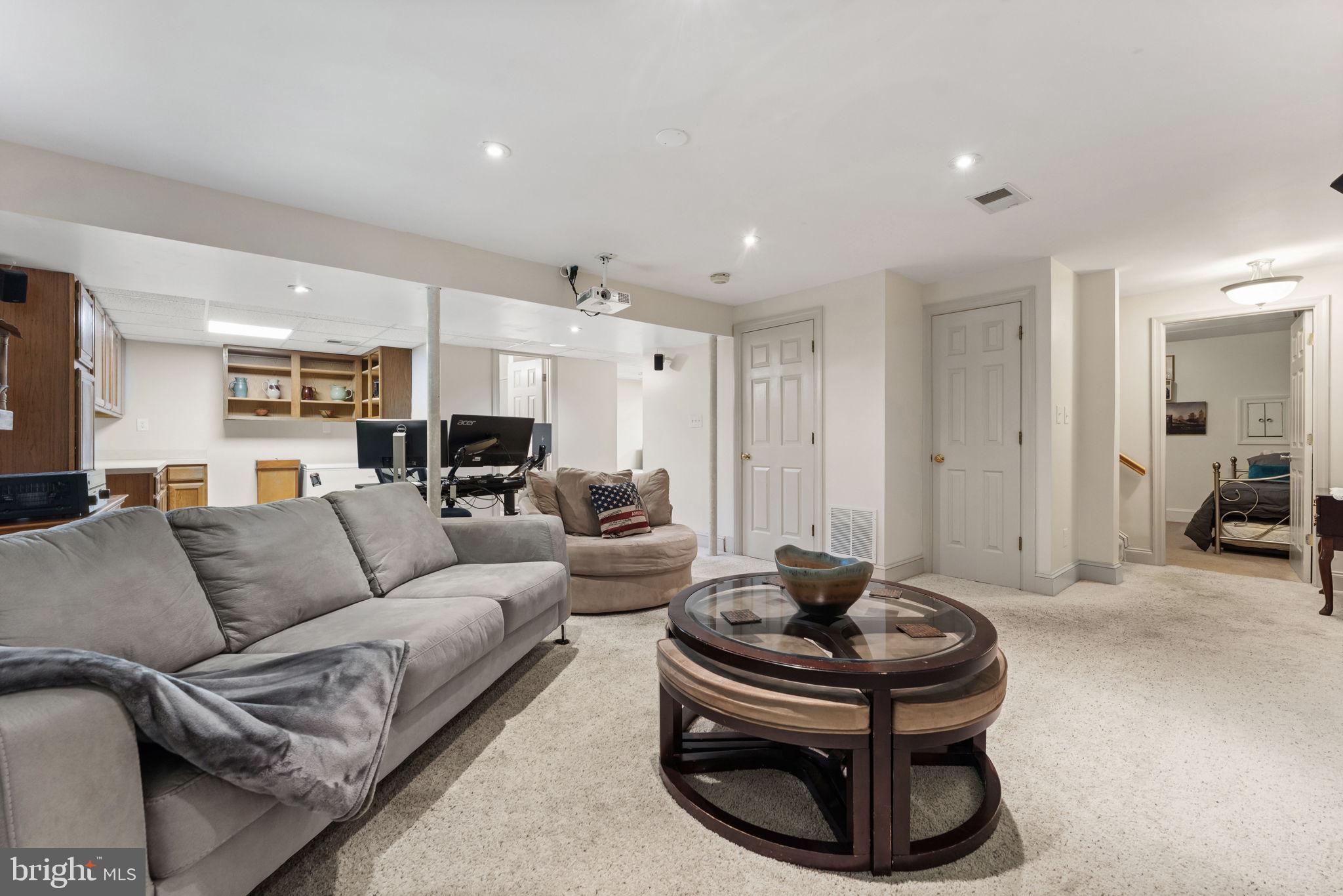 5344 FORREST COURT