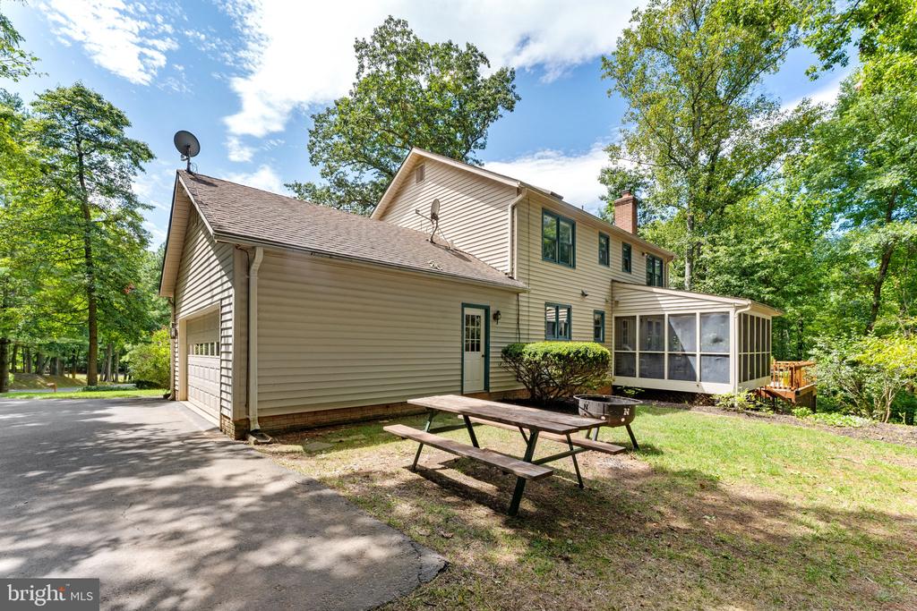 5344 FORREST COURT