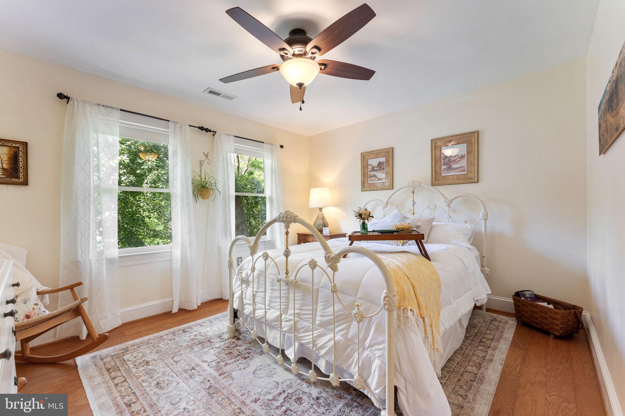 5344 FORREST COURT