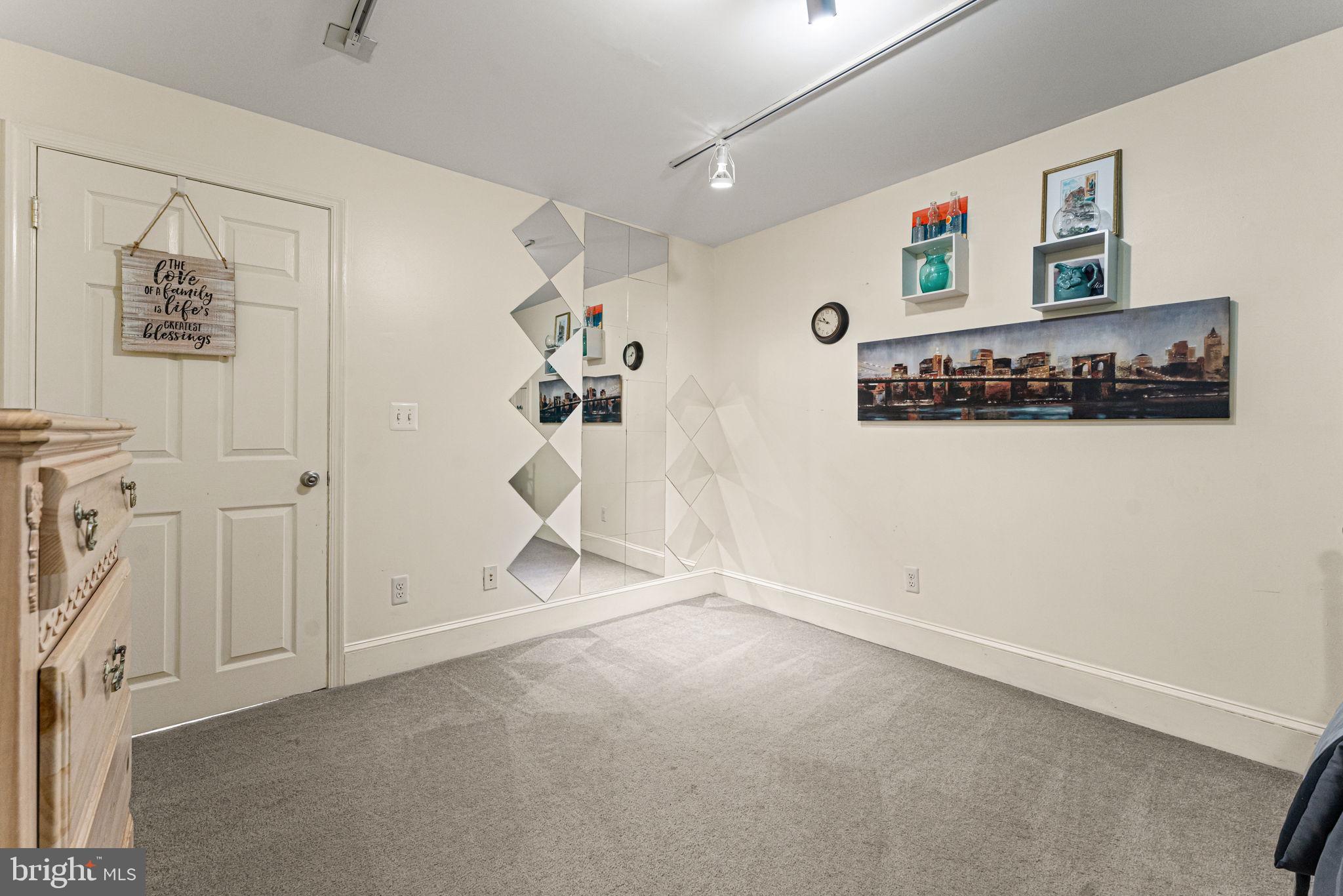 5344 FORREST COURT