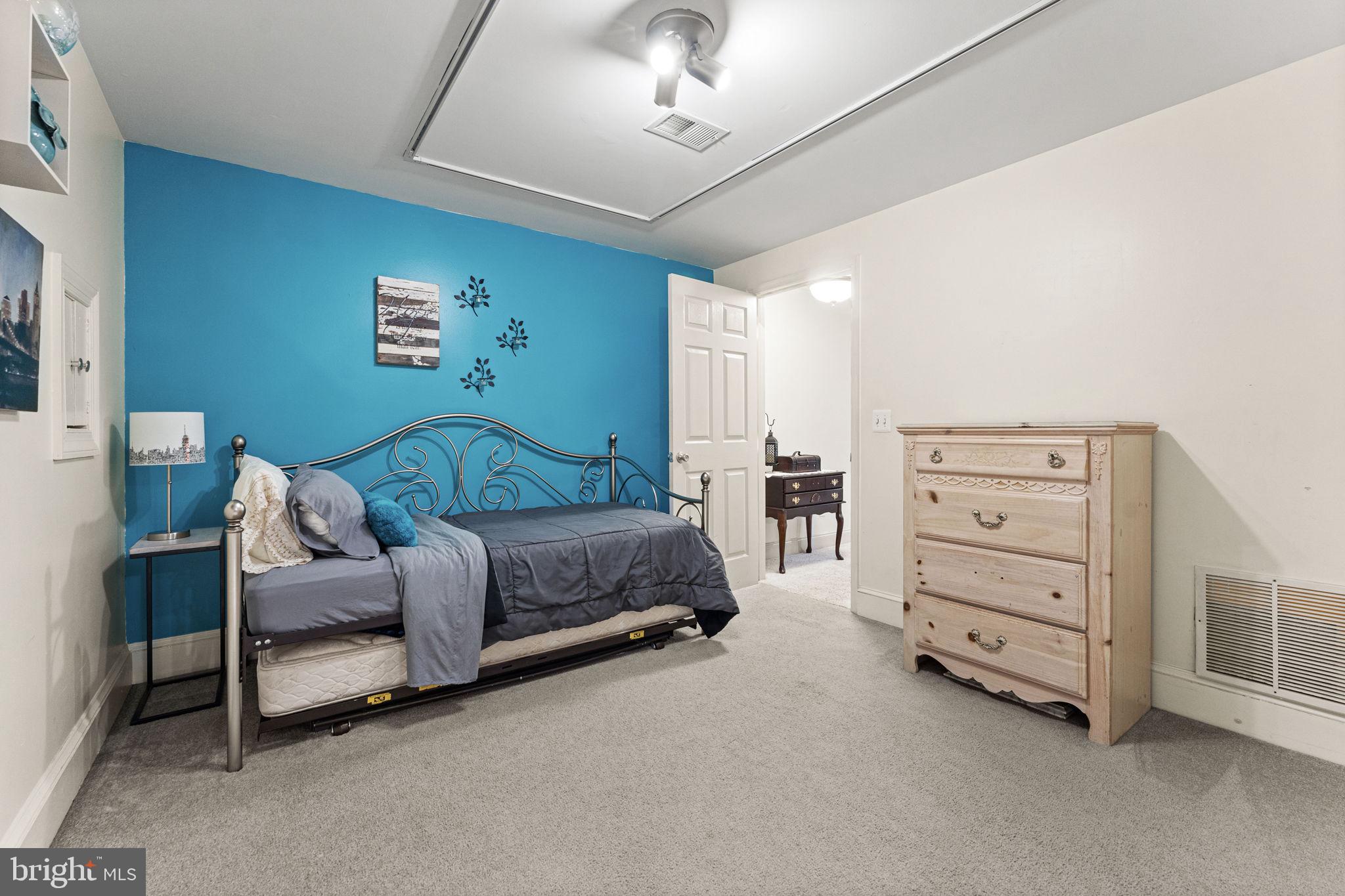 5344 FORREST COURT