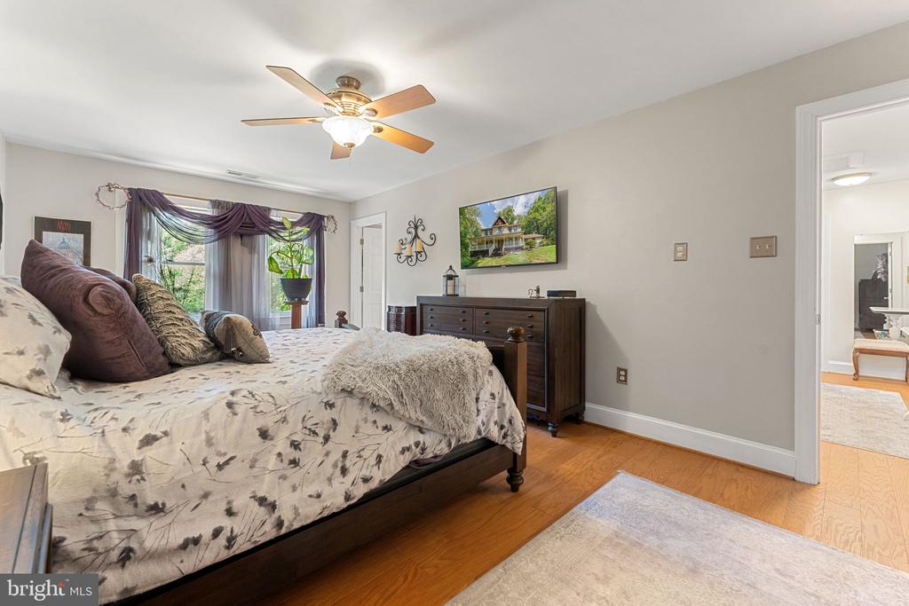 5344 FORREST COURT