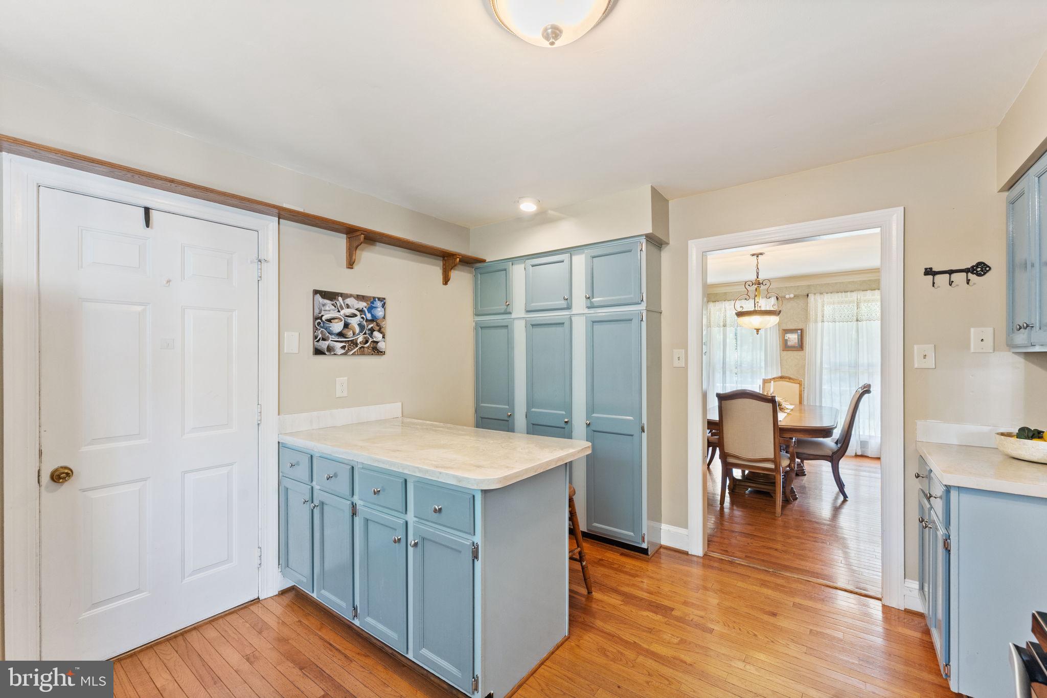 5344 FORREST COURT