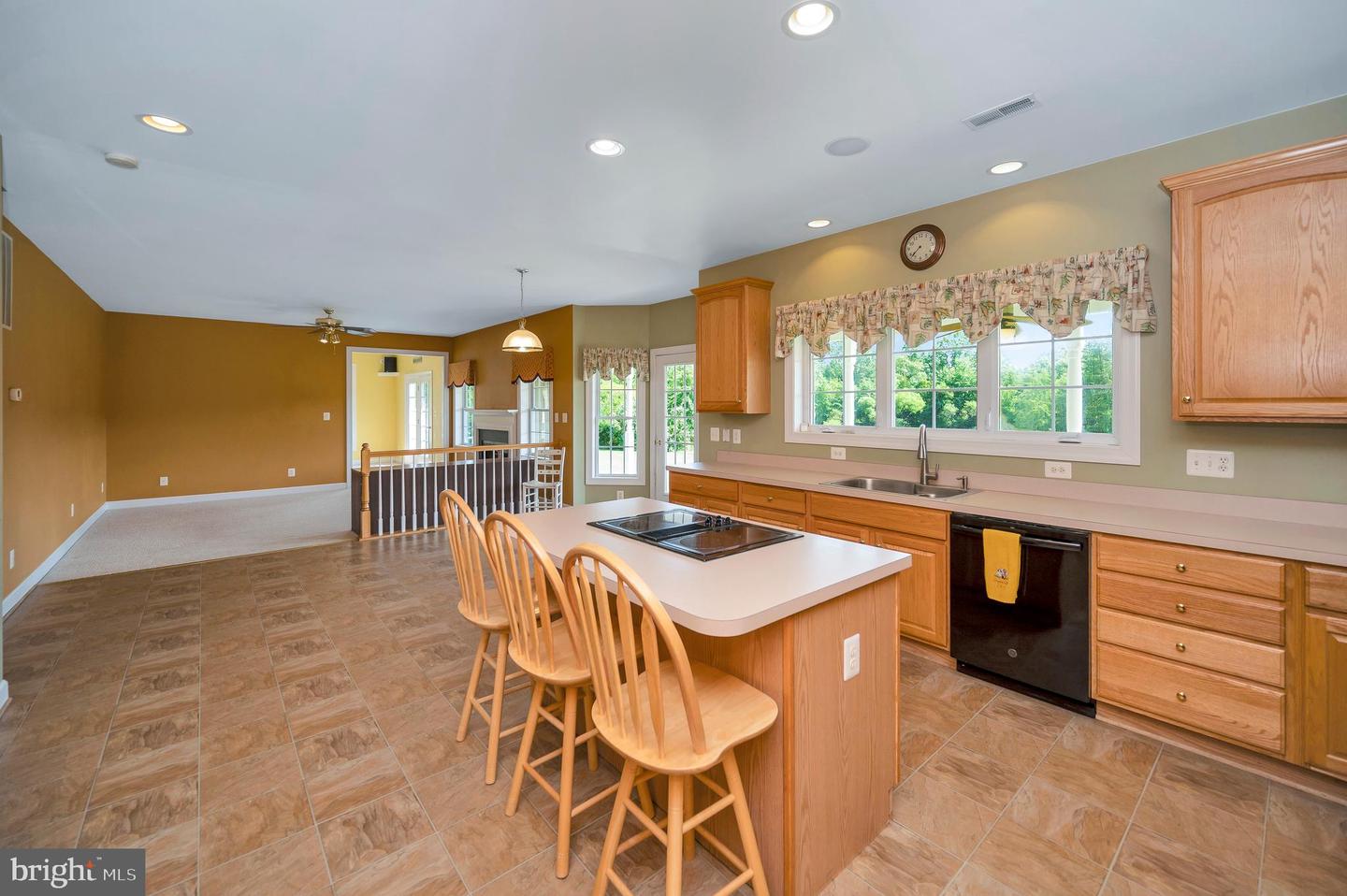 6471 Stoney Rd