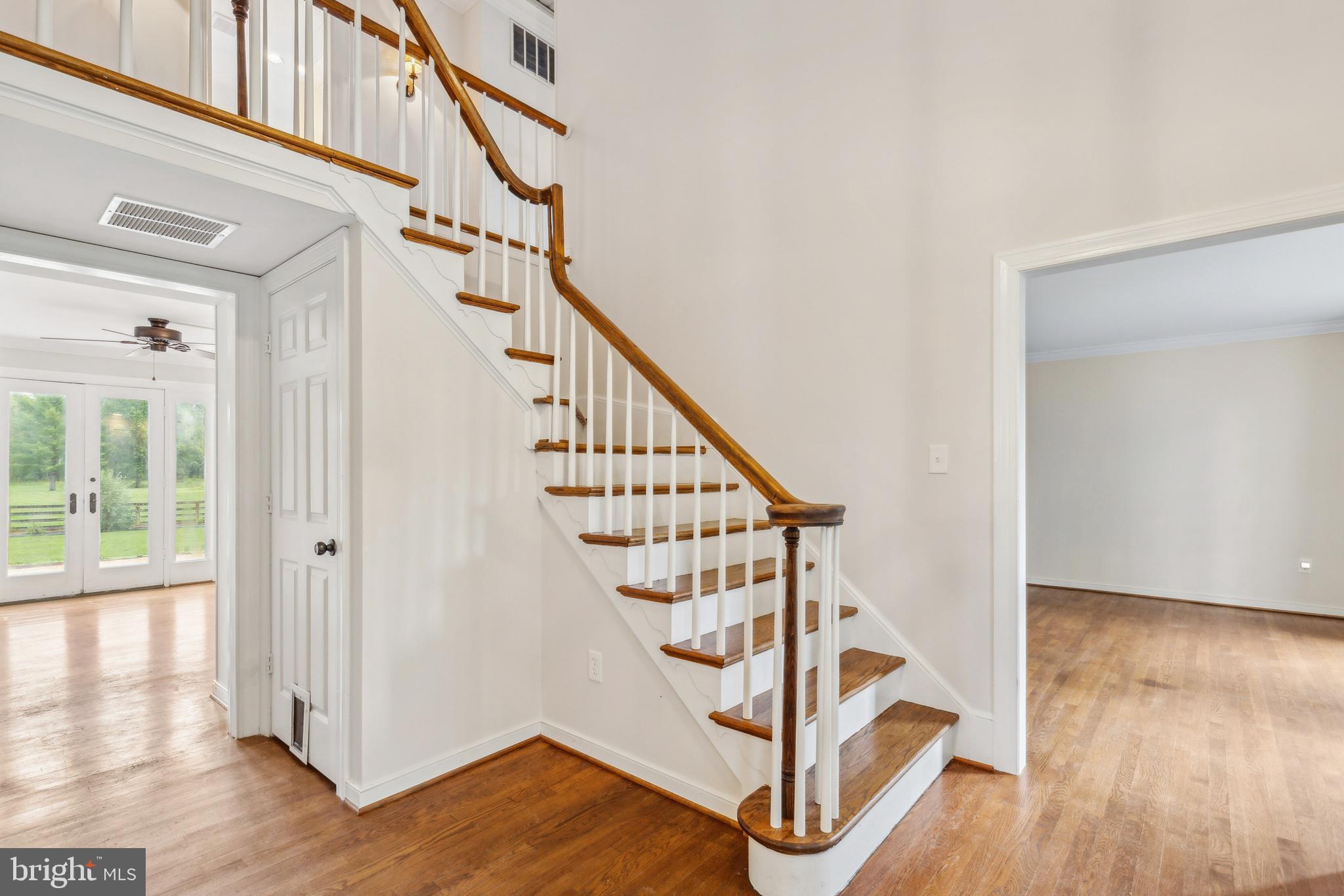 6288 Black Horseman Ln