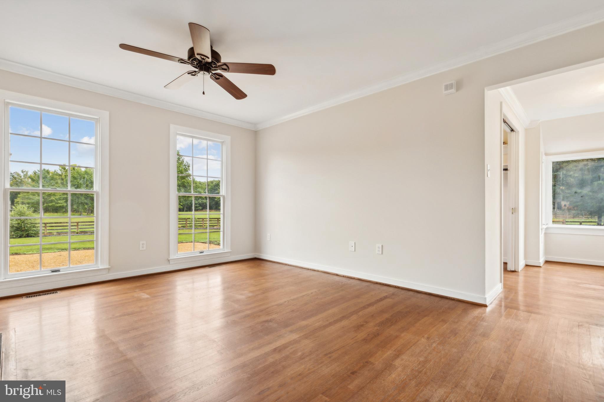 6288 Black Horseman Ln