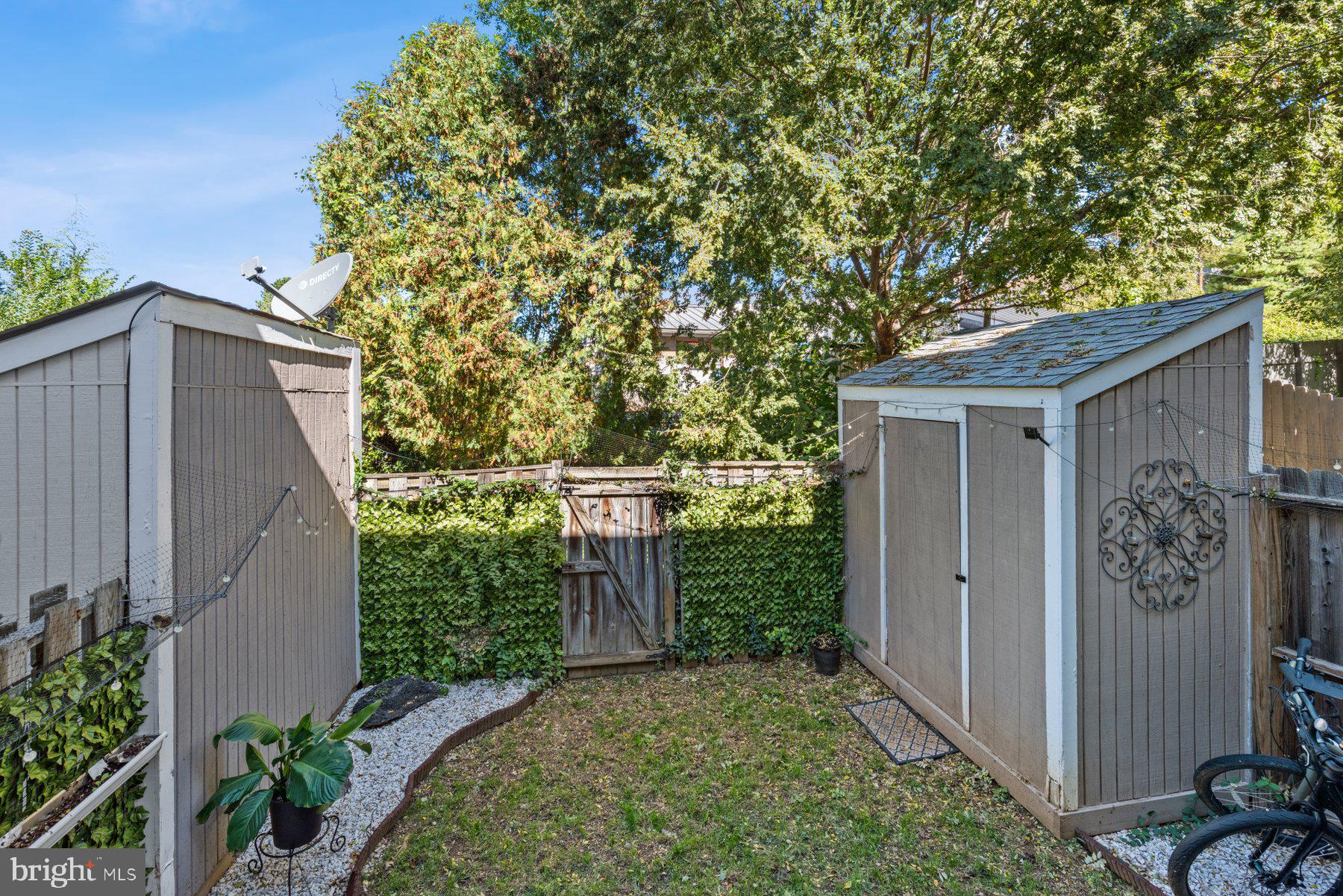 110 Aviary St