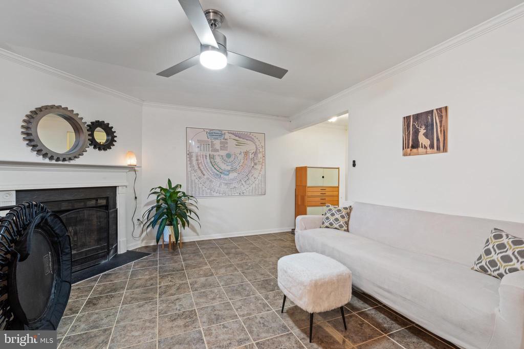 110 Aviary St