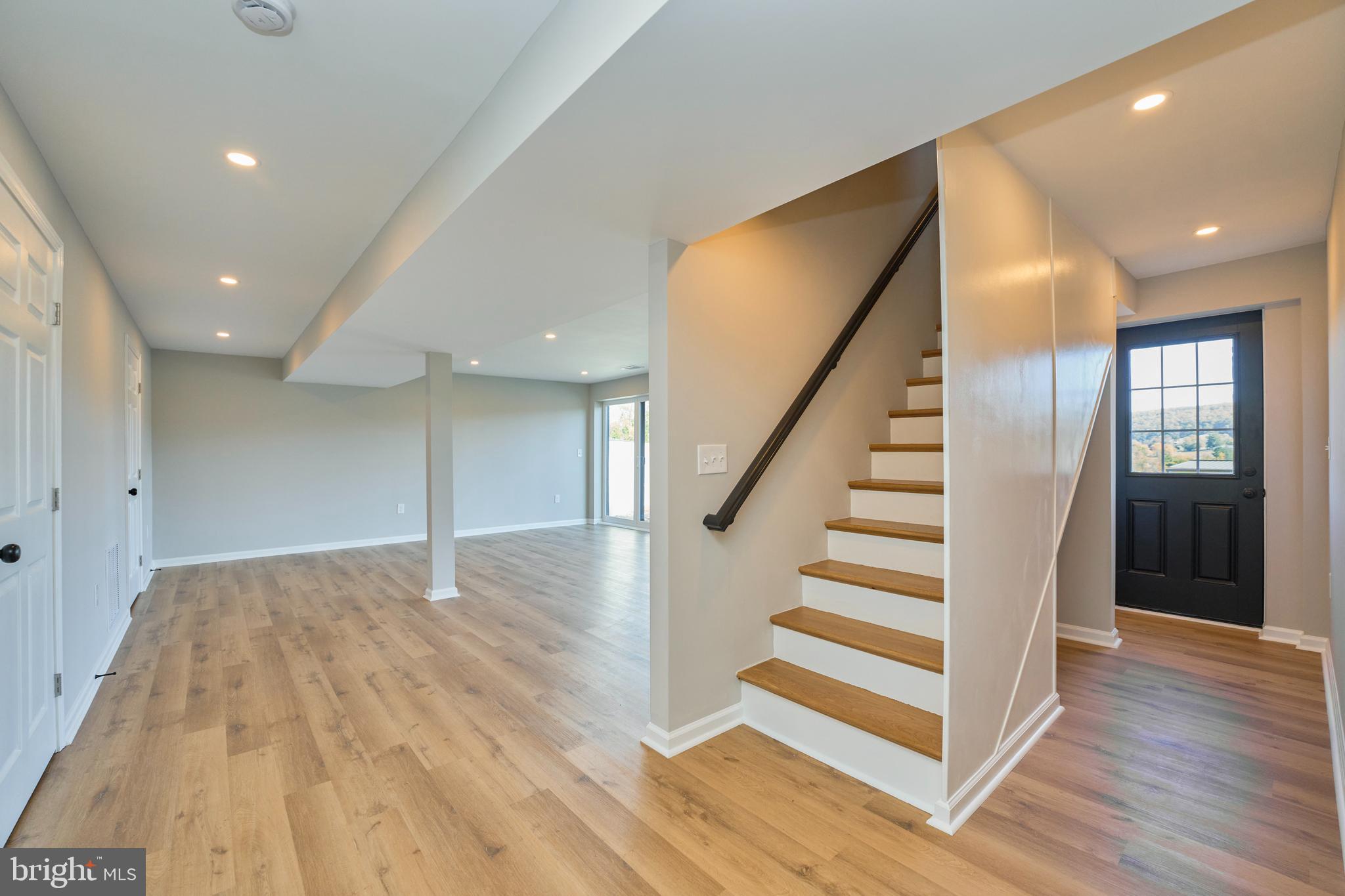 5635 MERRY OAKS RD