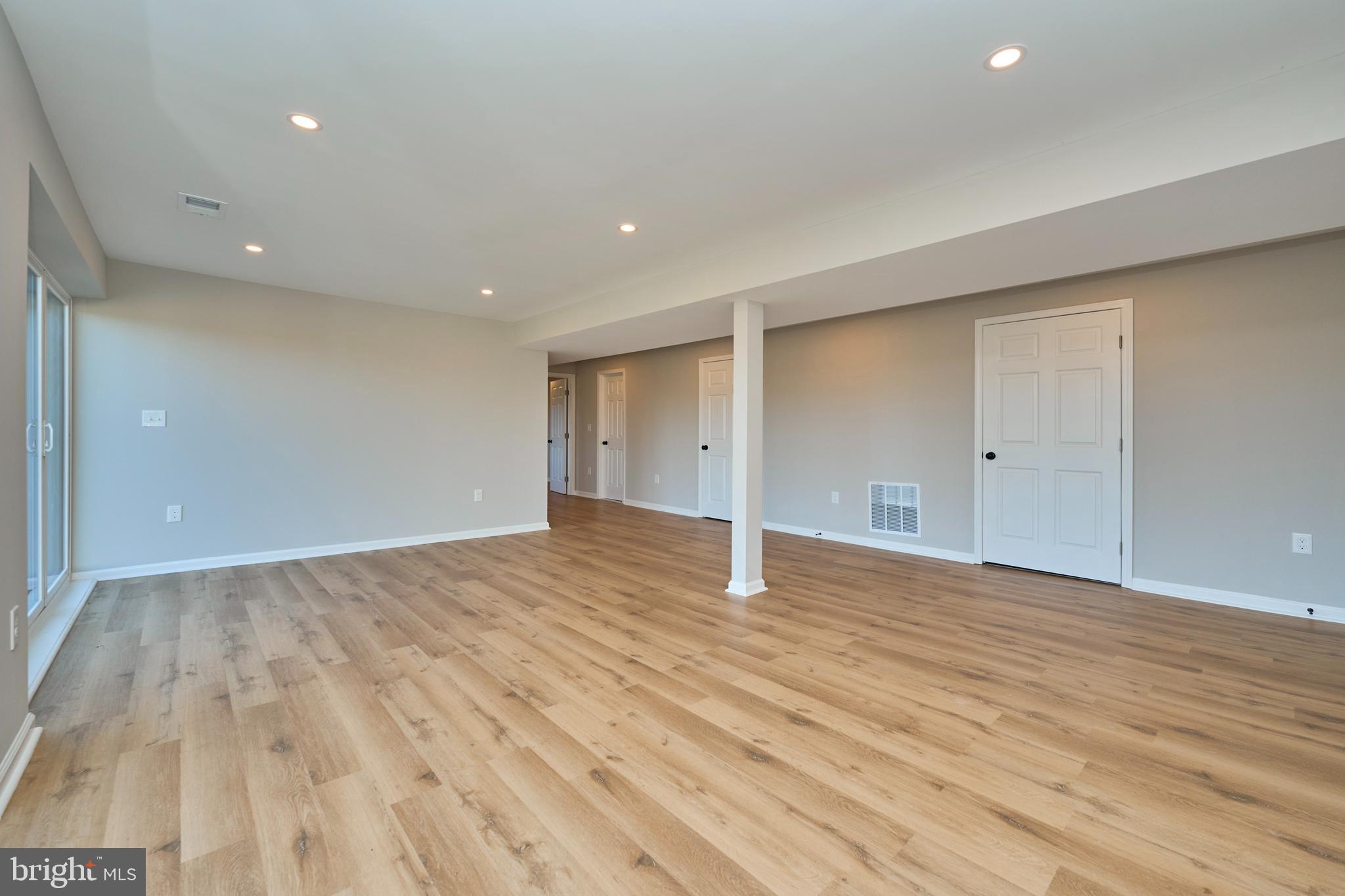 5635 MERRY OAKS RD