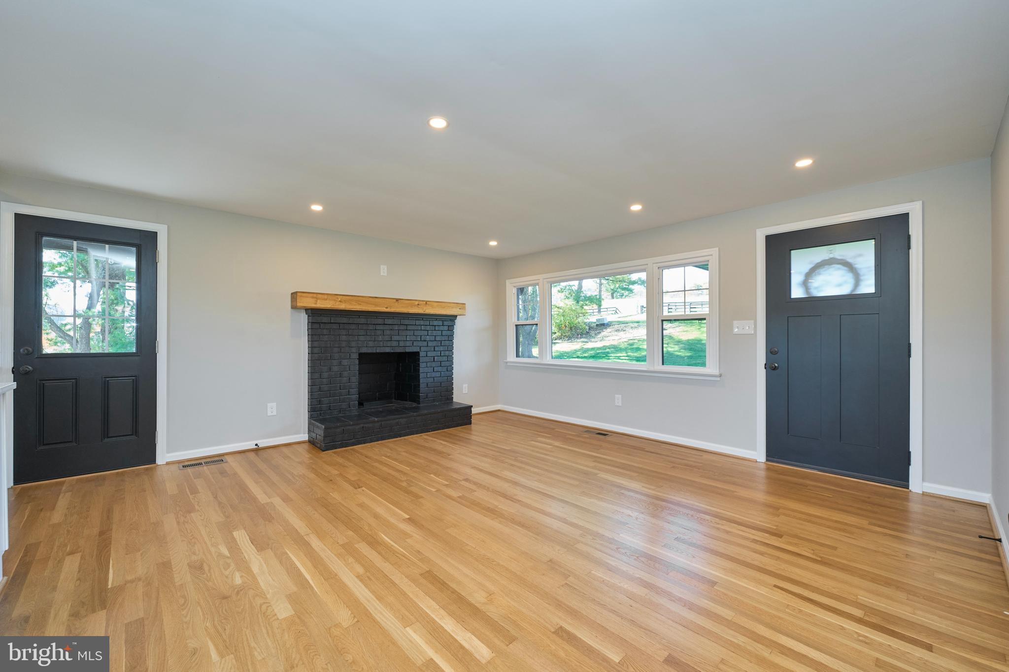 5635 MERRY OAKS RD